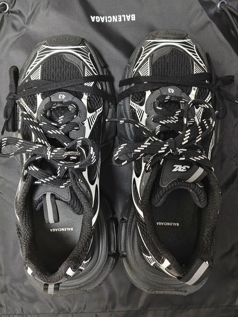 Balenciaga Balenciaga Low-cut lace-up shoes 2502-Nextarrow Size US 10 / EU 43 - 2 Thumbnail