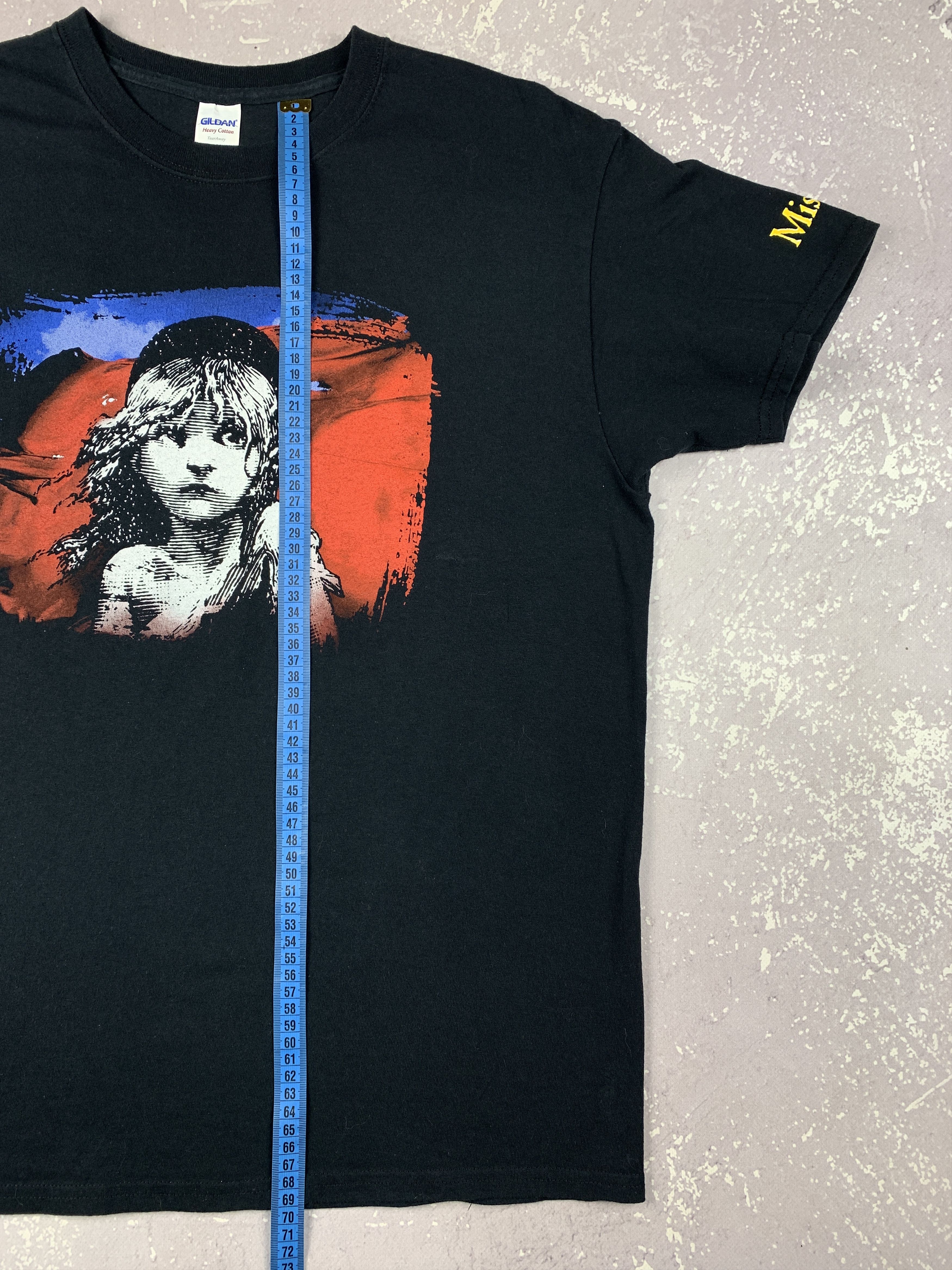 Vintage Vintage Les Miserables Promo Broadwey Show Graphic T Shirt Size US L / EU 52-54 / 3 - 9 Thumbnail