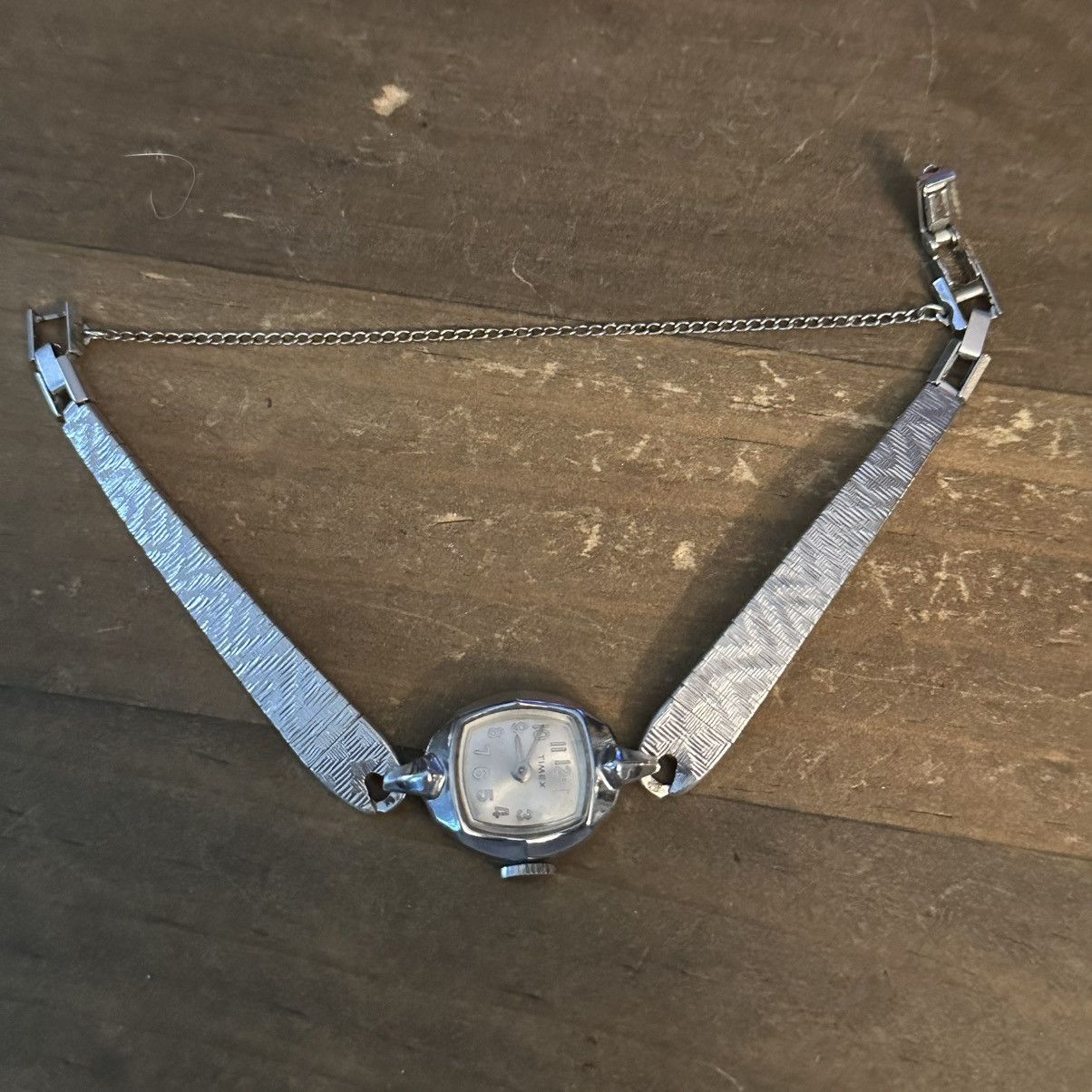 Timex Vintage Timex silver wind up watch Size ONE SIZE - 8 Thumbnail