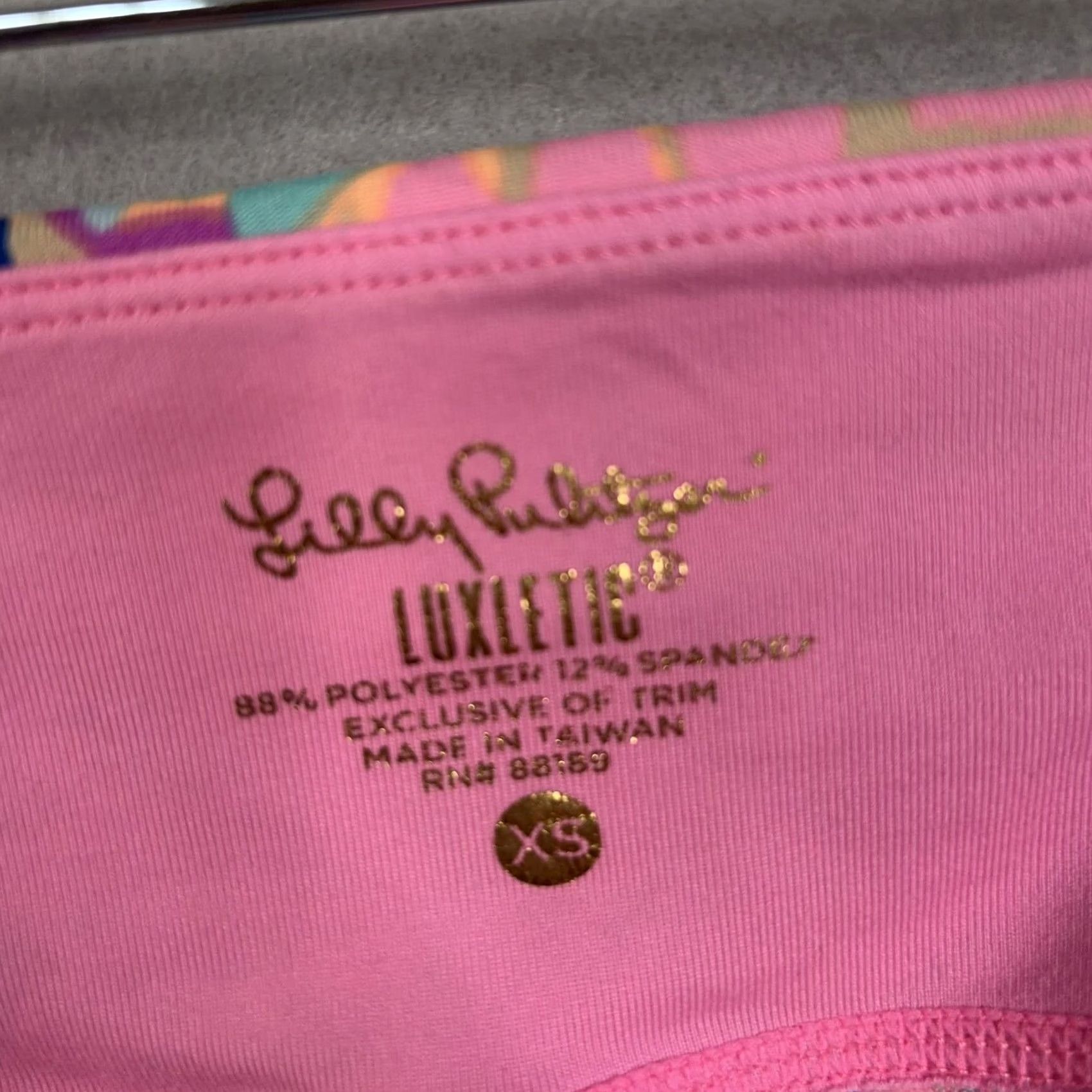 Lilly Pulitzer Lilly Pulitzer Leggings Womens XS Capri Yoga Preppy Luxletic Multicolor Pattern Pink Geometric Skinny Pull On Capris Size 26" / US 2 / IT 38 - 7 Thumbnail