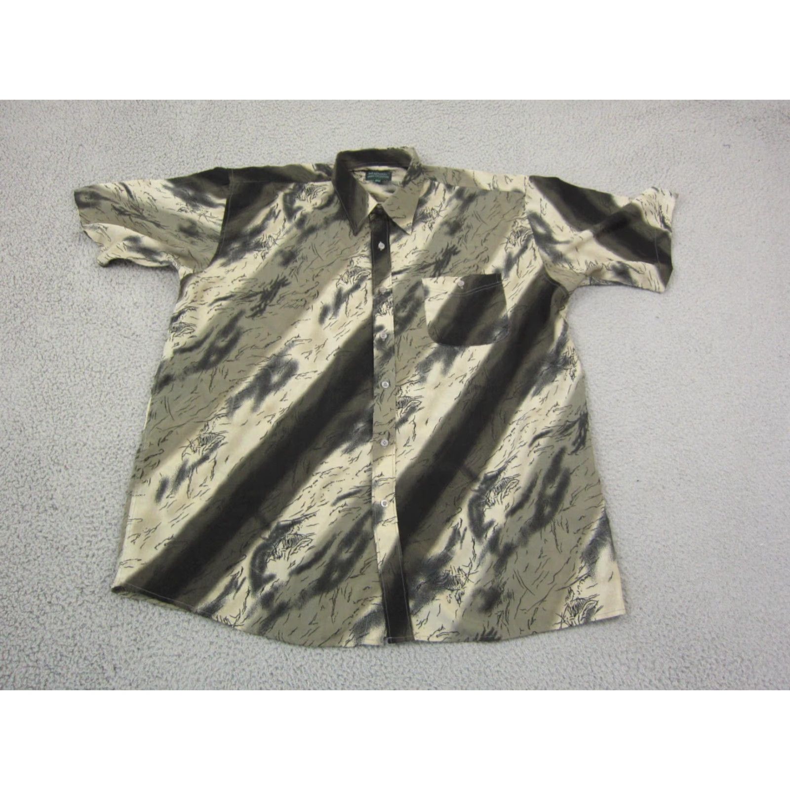 Vintage Majestic Shirt Adult 43/44 Green 100% Silk Button Up 90s Mens Abstract Geometric Pattern Hawaiian Size US XL / EU 56 / 4 - 2 Thumbnail