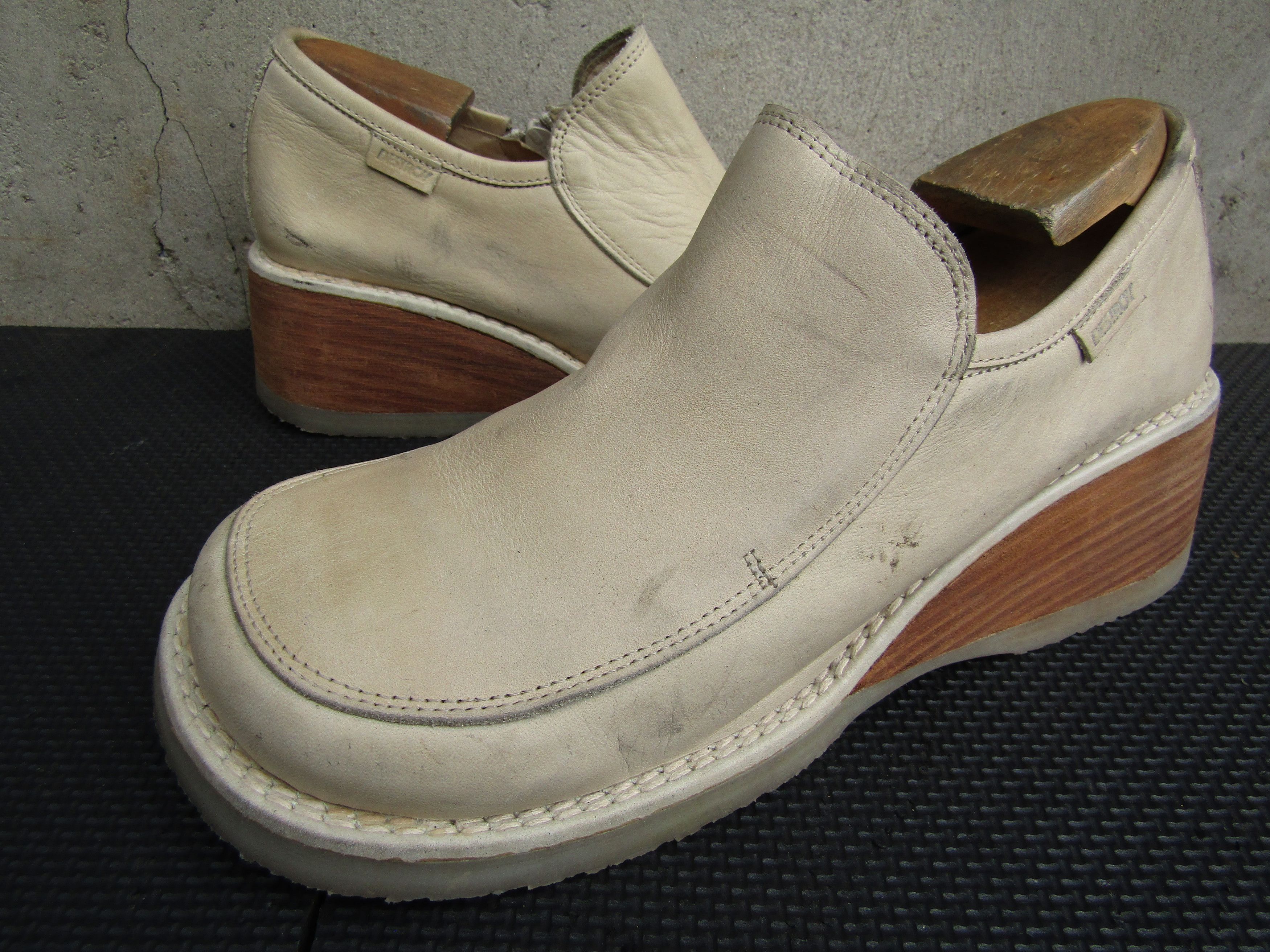 Other Vintage 90s Destroy Leather Taupe Platform Toggles Side Zip Size US 8.5 / IT 38.5 - 1 Thumbnail