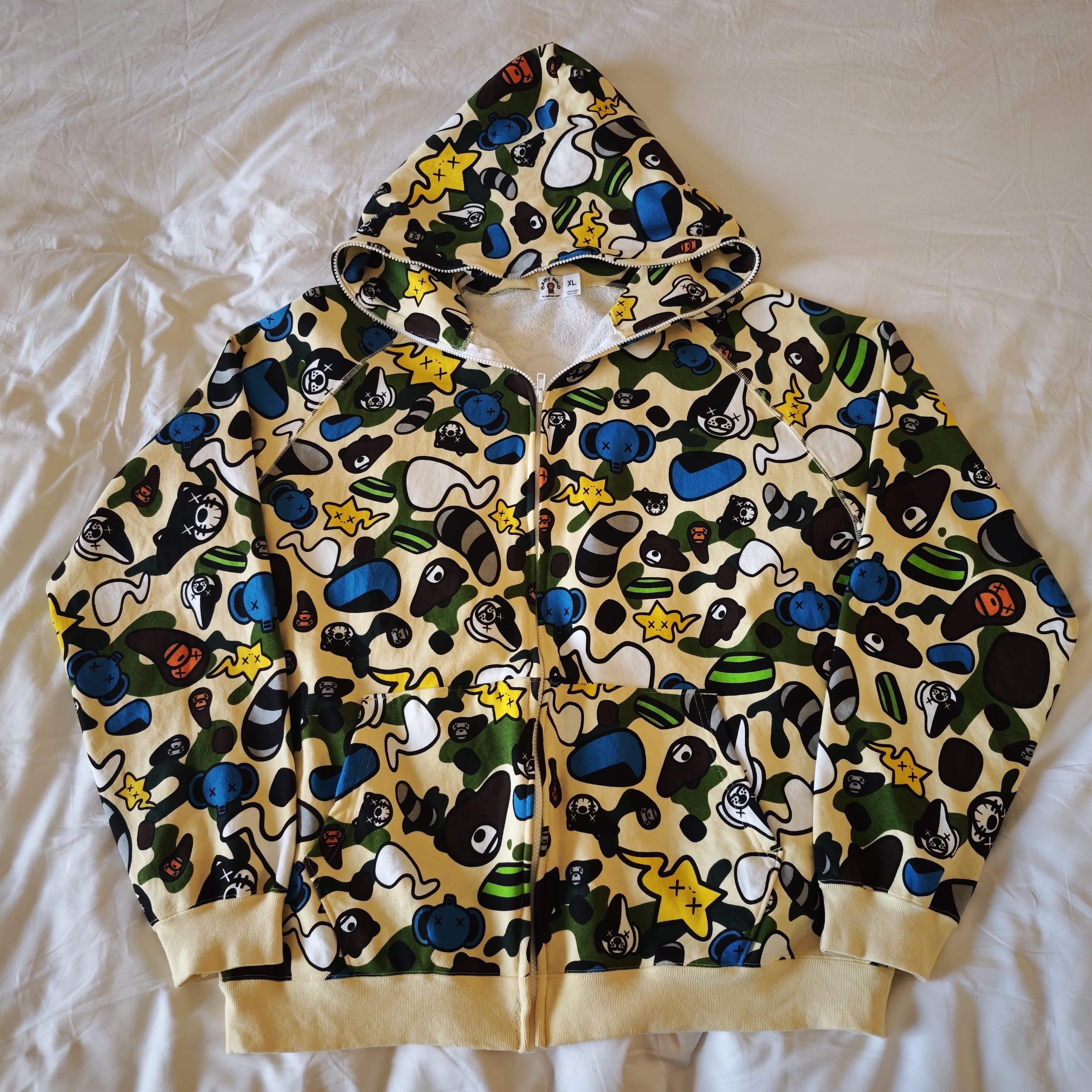 Bape × Kaws BAPE X KAWS BABY MILO HOODIE Size US XL / EU 56 / 4 - 1 Thumbnail