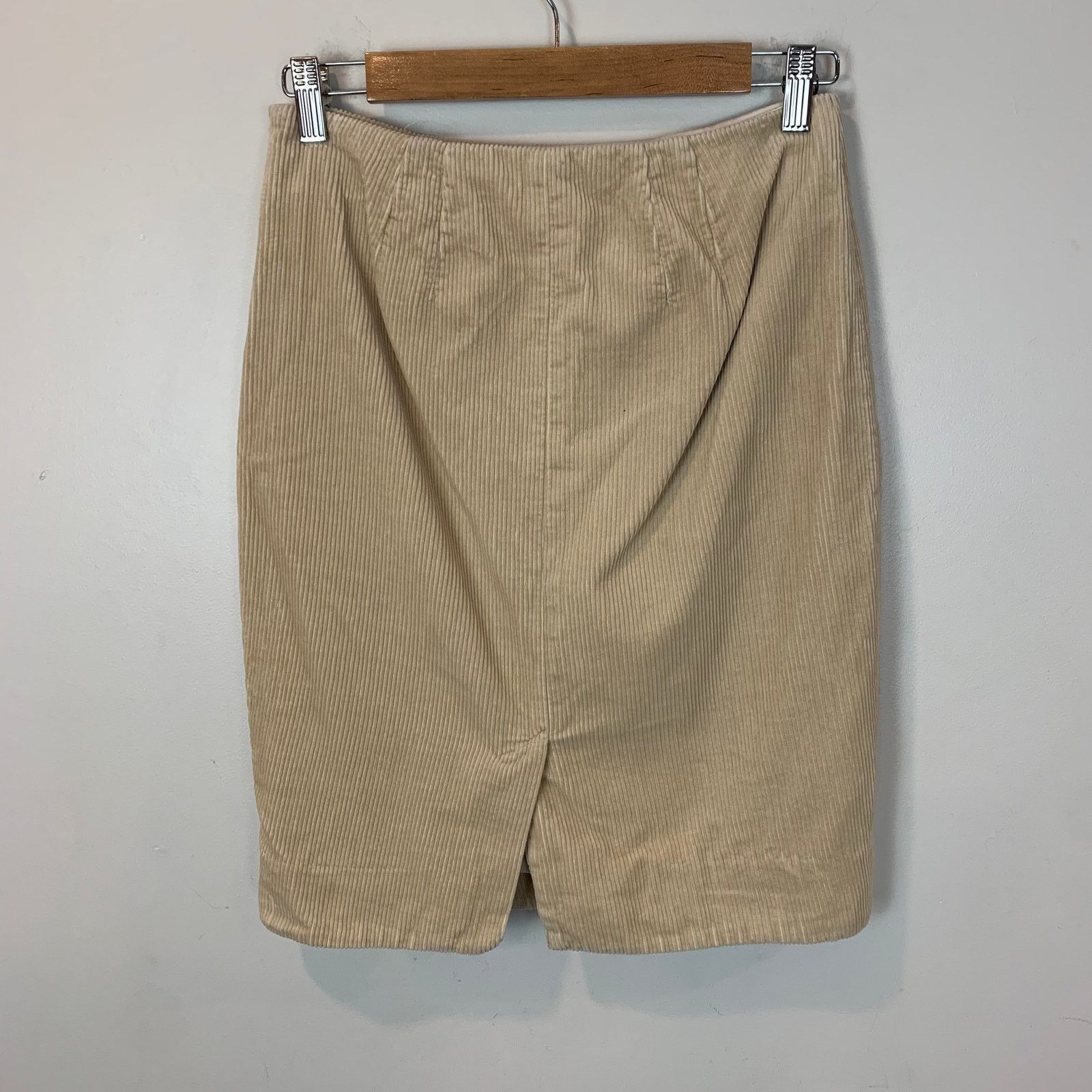 Anthropologie Anthropologie Maeve Beige Tan Corduroy Pencil Skirt 0 XS Size 25" / US 0 / IT 36 - 2 Thumbnail