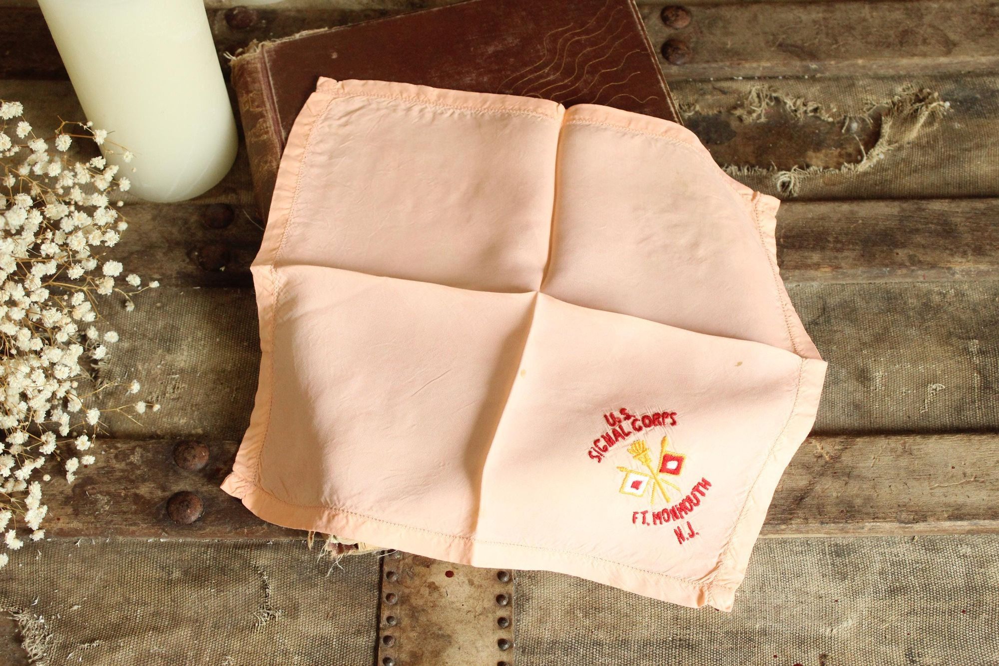 Vintage Vintage Handkerchief, US Signal Corps, Ft Monmouth NJ Souven Size ONE SIZE - 6 Thumbnail