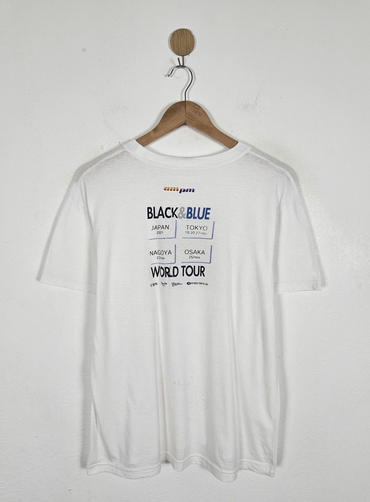 Band Tees Vintage Backstreet Boys Black & Blue Japan Y2K world tour Size US L / EU 52-54 / 3 - 2 Thumbnail