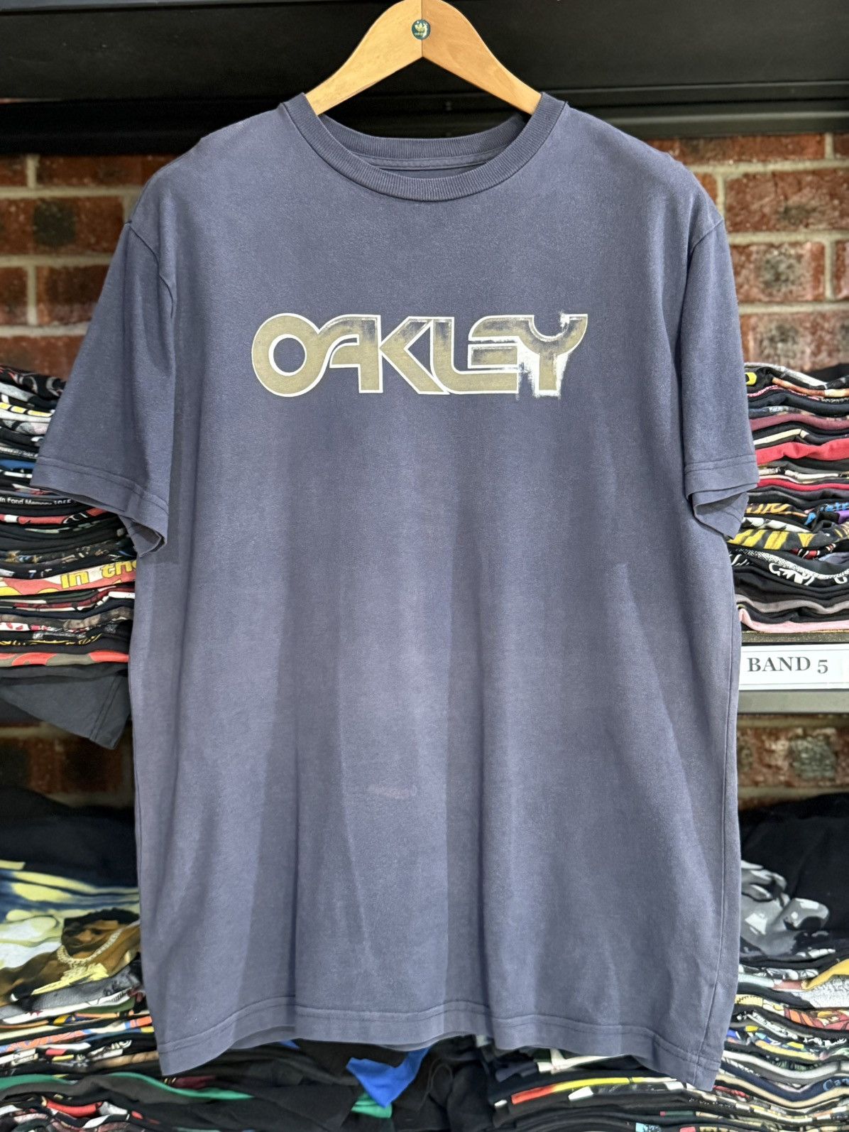 Oakley Thrashed Vintage Oakley Mark Sun Faded Tee Size US L / EU 52-54 / 3 - 1 Thumbnail