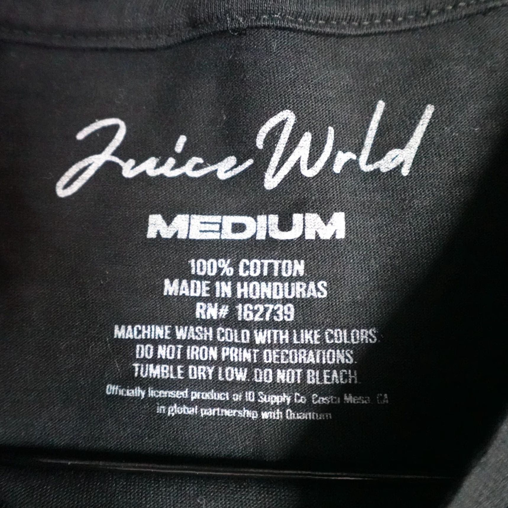 Vintage Juice Wrld Shirt Medium Black Legends Never Die Shirt Mens M Black Crew Neck Short Sleeve Jersey T-Shirt Graphic Print Under Armour HeatGear Size US M / EU 48-50 / 2 - 3 Thumbnail