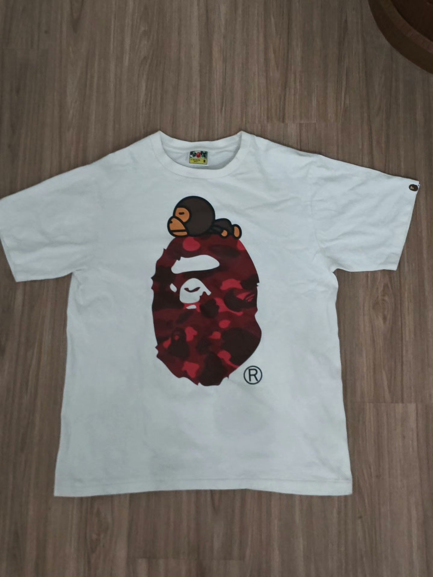 Bape Bape Camo Ape Head Red T-Shirt M Men Size US M / EU 48-50 / 2 - 1 Thumbnail