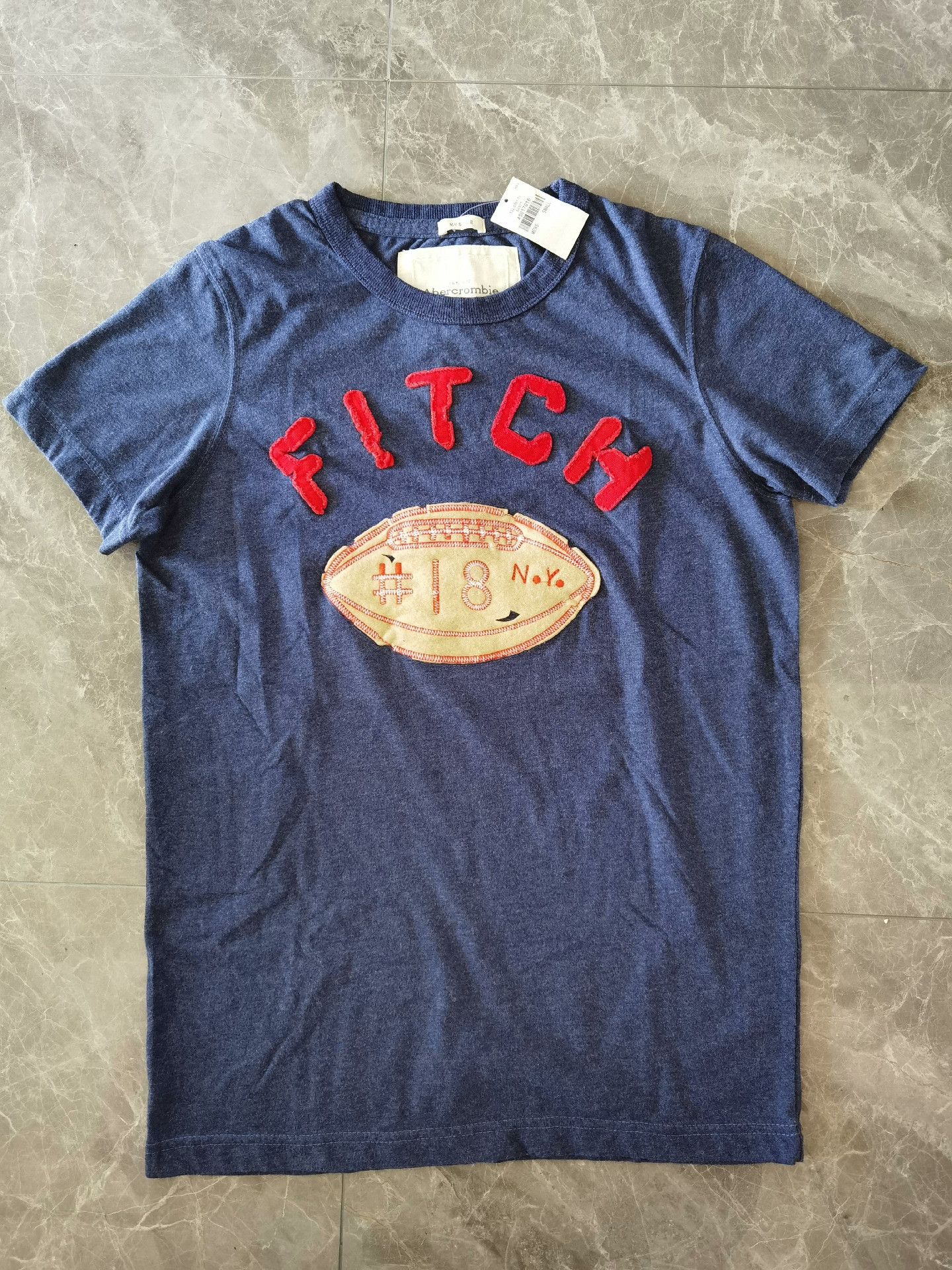 Abercrombie & Fitch Abercrombie Fitch Vintage Short Sleeve T-shirt Size US S / EU 44-46 / 1 - 1 Thumbnail