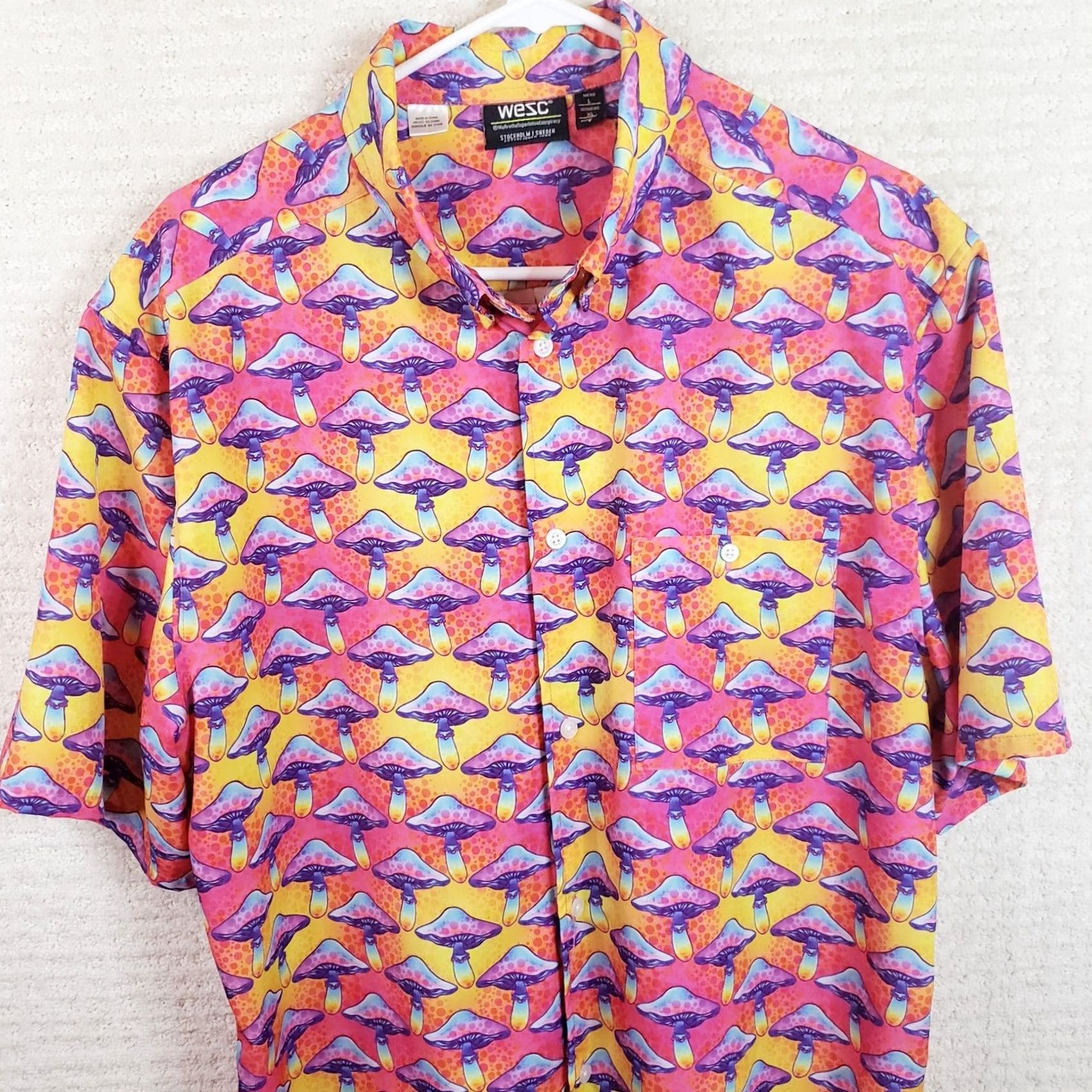 WeSC WeSC Aloha Hawaiian Camp Shirt Mens L Pink Yellow Purple Mushroom Pattern Sweden Size US L / EU 52-54 / 3 - 2 Thumbnail