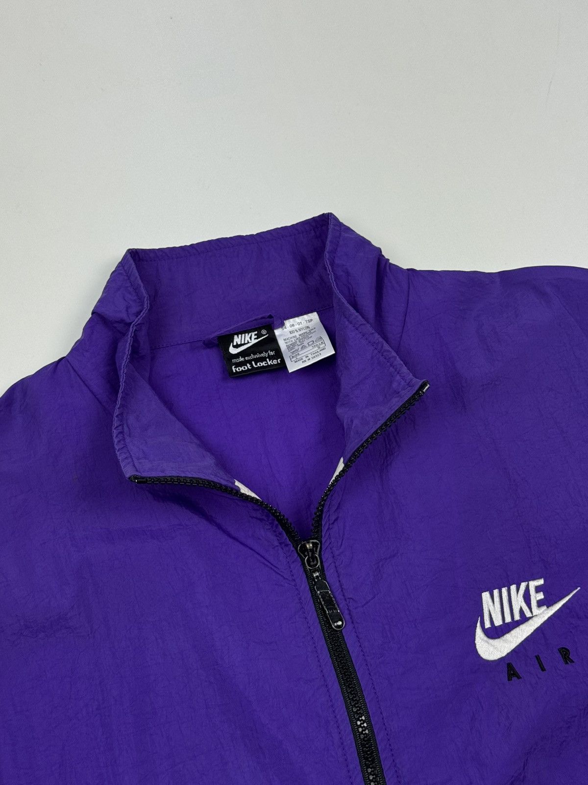 Nike 1990’s Vintage Nike Foot Locker Track Nylon Jacket Size US L / EU 52-54 / 3 - 11 Thumbnail