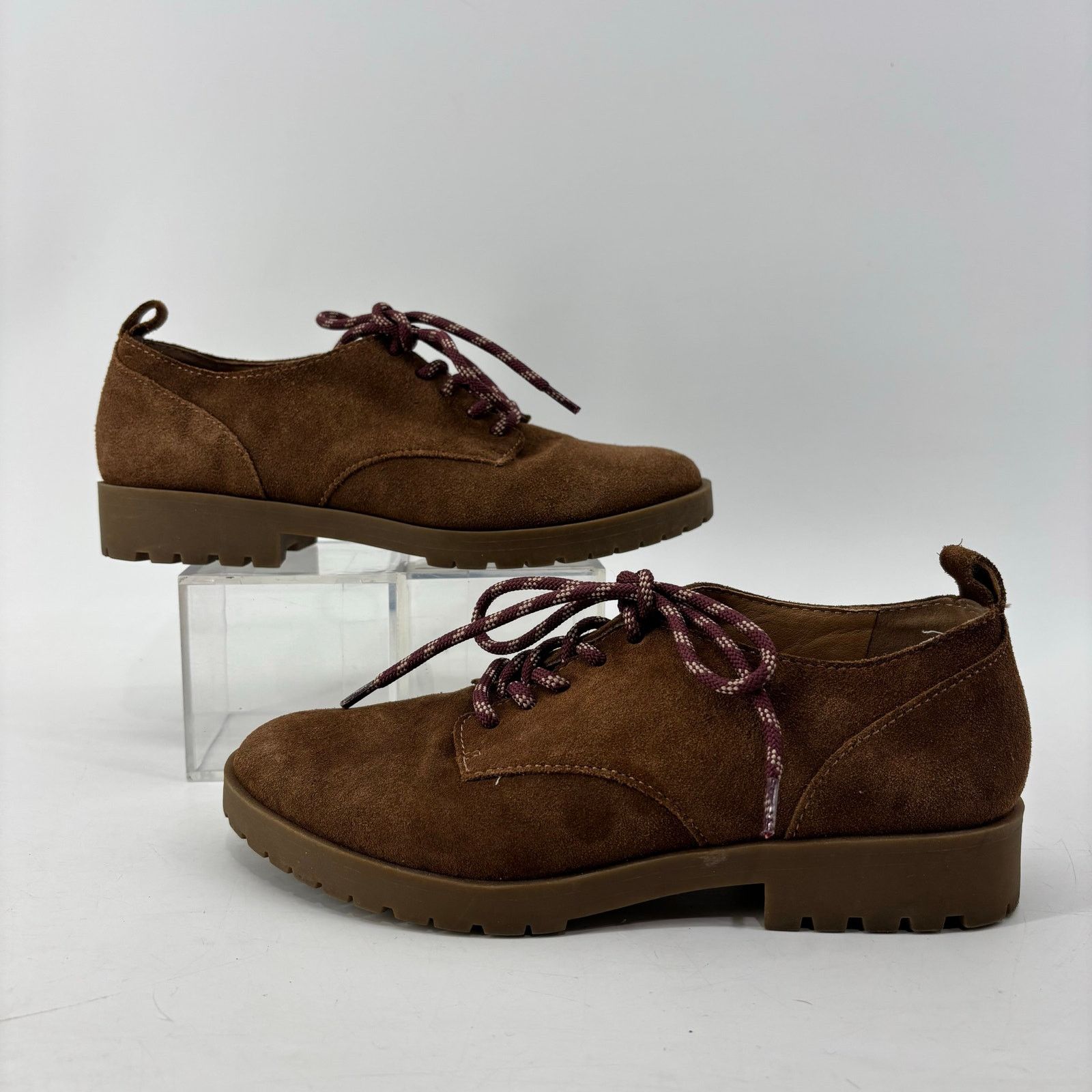 Other Crown Vintage Womens Sz 6 Lowell Oxford Suede Lace Up Size US 6 / IT 36 - 7 Thumbnail