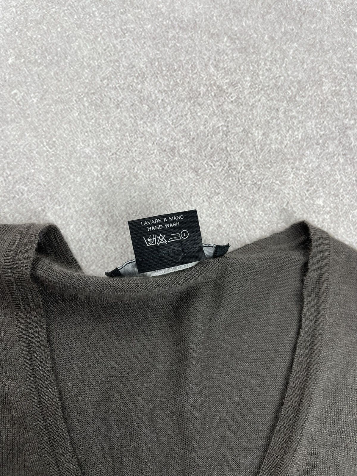 Gucci Gucci Cashmere/Silk V-Neck Knit Sweater Men’s Size XL Size US XL / EU 56 / 4 - 7 Thumbnail
