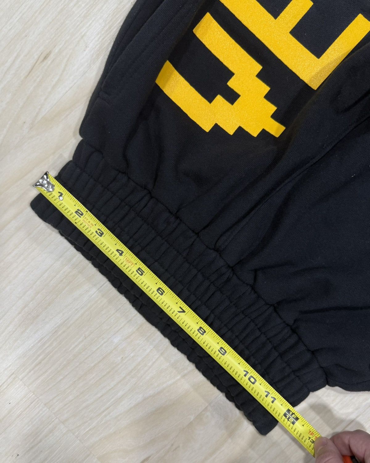 Vertabrae Vertabrae Sweatpants - Size M (Black + Yellow) Size US 32 / EU 48 - 6 Thumbnail