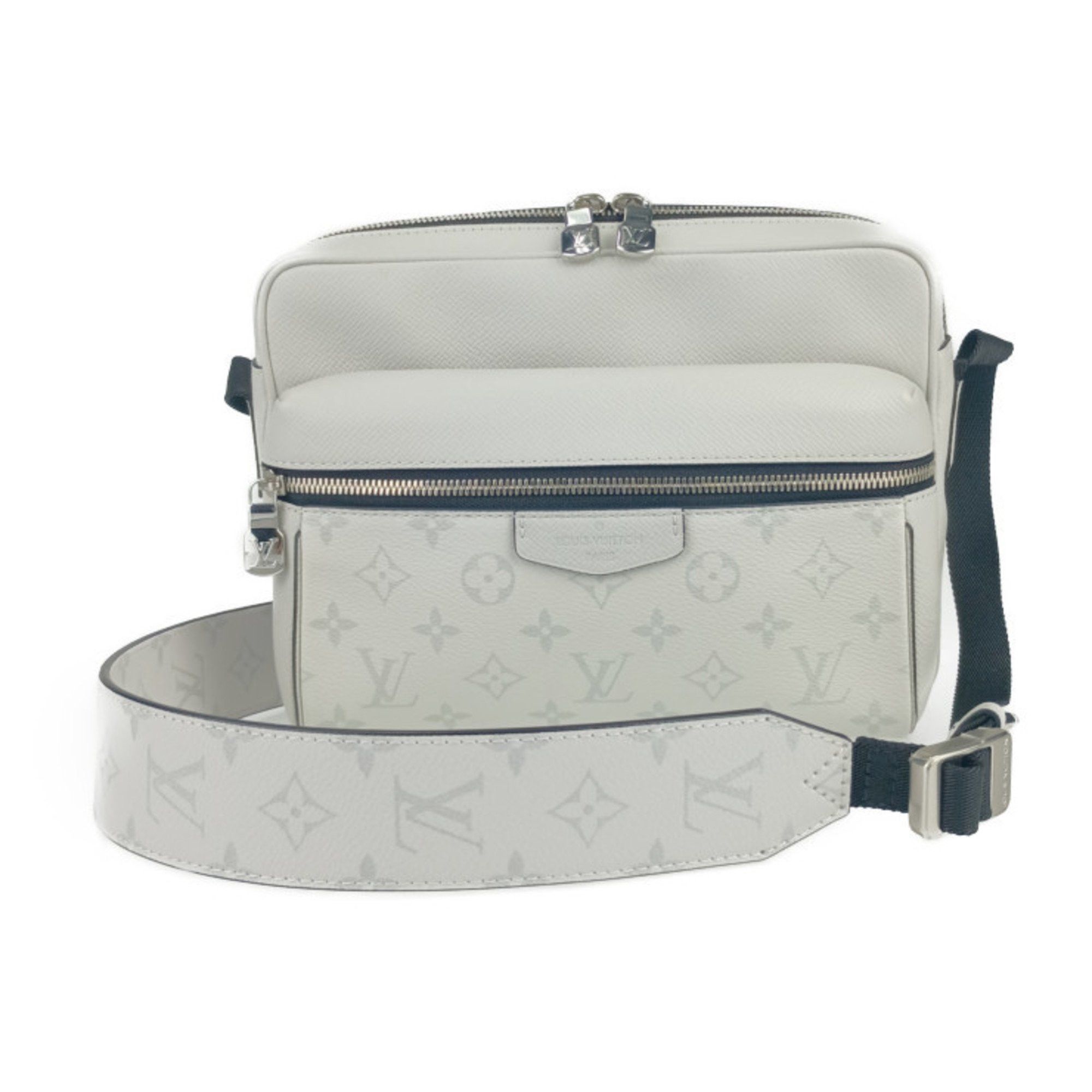 Louis Vuitton Louis Vuitton Outdoor shoulder Size ONE SIZE - 1 Thumbnail