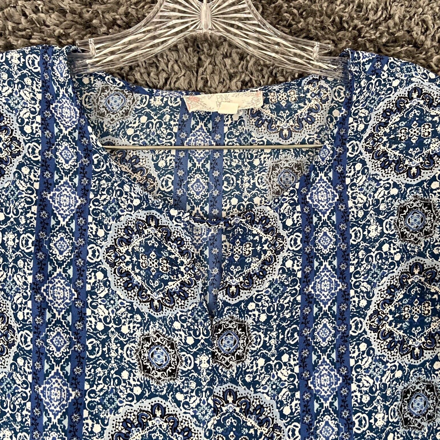 Vintage VINTAGE Pink Rose Blouse Women’s M Short Sleeve Floral Print Cut Out Blue Rose Size M / US 6-8 / IT 42-44 - 5 Thumbnail