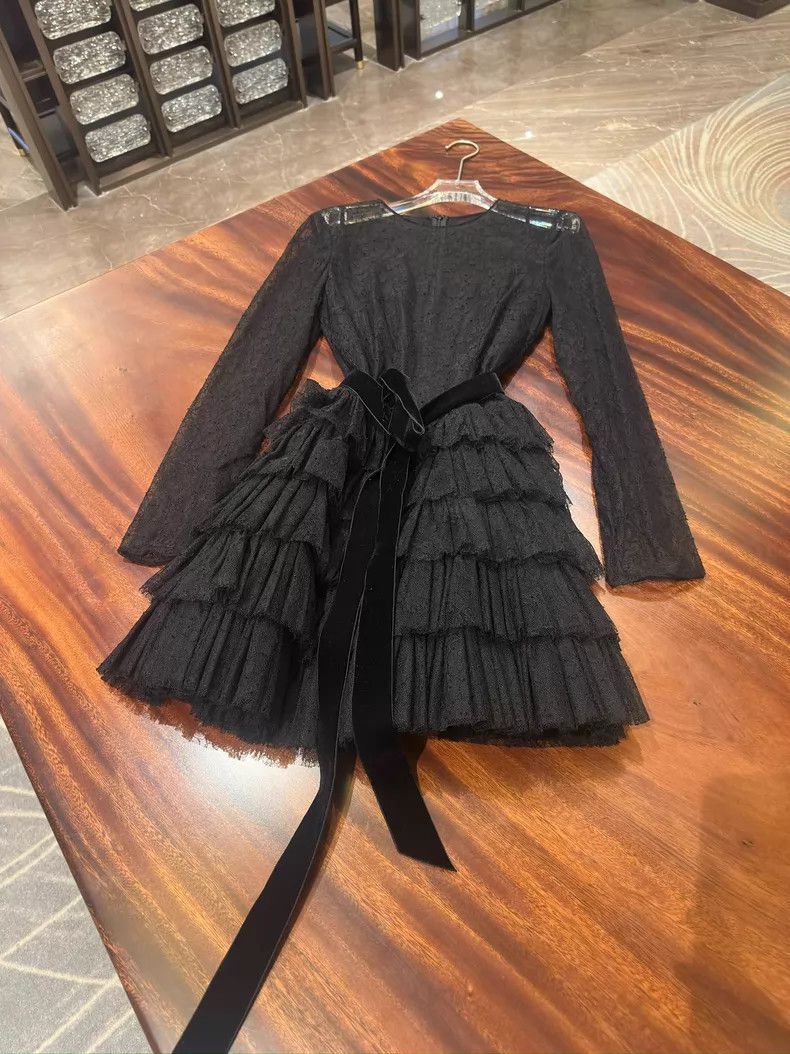 Valentino Valentino Black lace cake dress Size S / US 4 / IT 40 - 3 Thumbnail