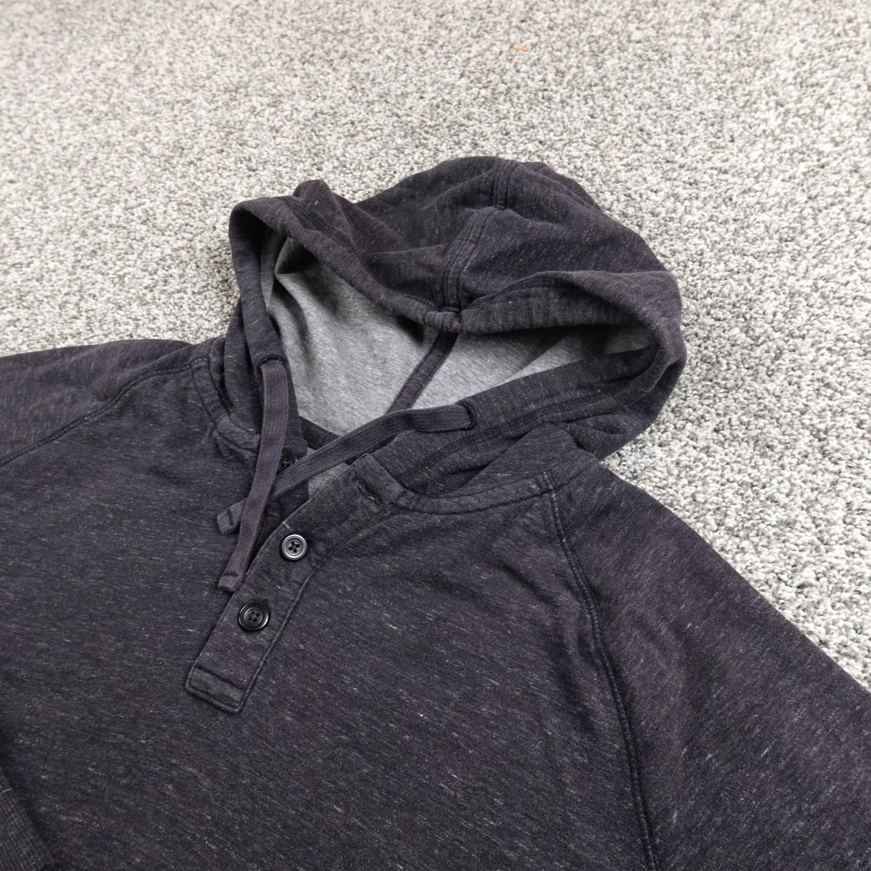 Vintage L.L. Bean Hoodie Mens L Gray Henley Sweatshirt Kangaroo Outdoor Hiking Pocketed Buttoned Solid Cotton Nylon Size US L / EU 52-54 / 3 - 2 Thumbnail