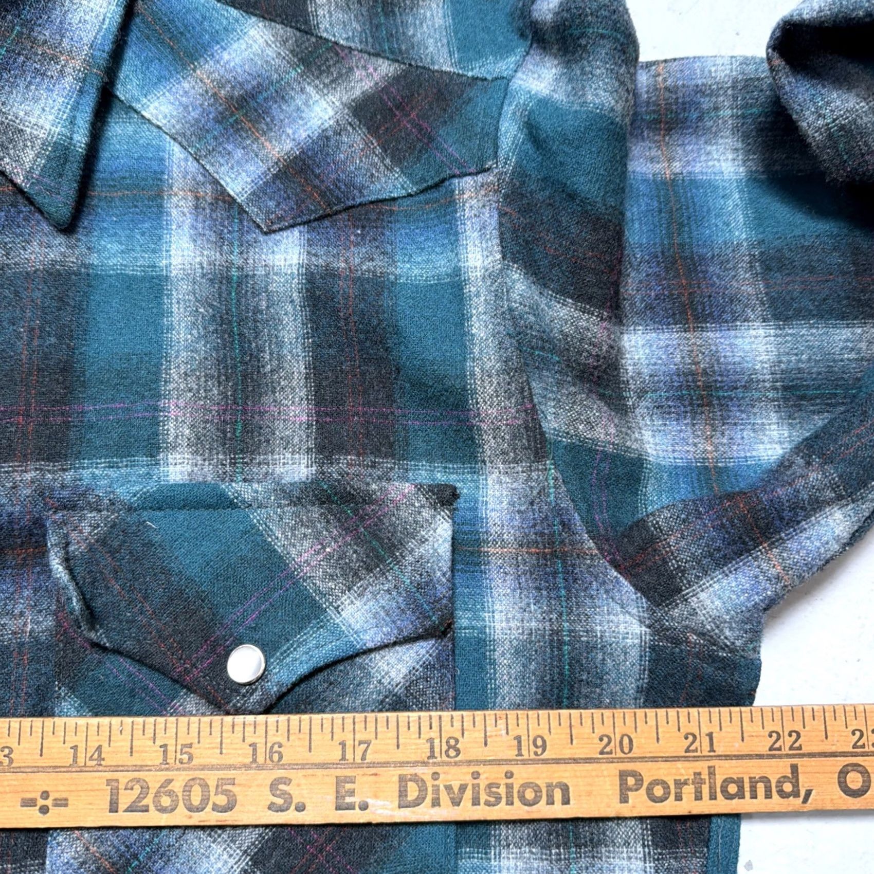 Pendleton Vintage Pendleton High Grade Western Ombre Shadow Plaid Wool Snap Shirt USA M Size US M / EU 48-50 / 2 - 3 Thumbnail