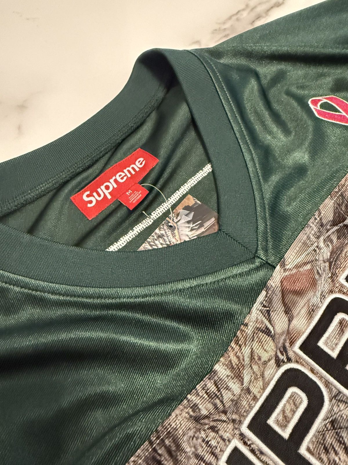 Supreme Supreme breast cancer awareness football jersey Size US M / EU 48-50 / 2 - 3 Thumbnail