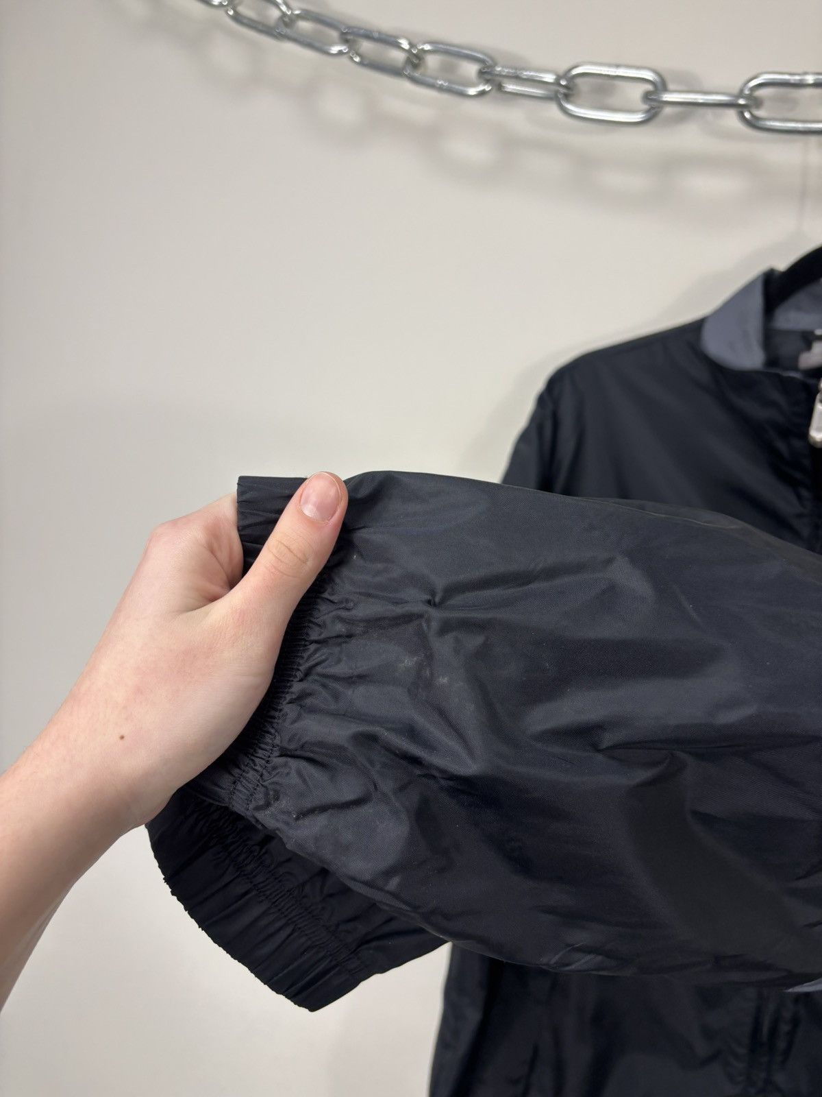 Nike Vintage Nike Y2K Black/Grey Hype Nylon Track Jacket Size US M / EU 48-50 / 2 - 12 Thumbnail