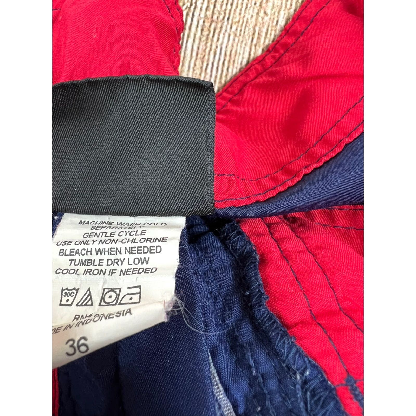 Vintage VINTAGE Giant Swim Trunks Board Shorts Mens 36 Blue Stars-Pattern Blue Coast Surfing Size US 36 / EU 52 - 7 Thumbnail