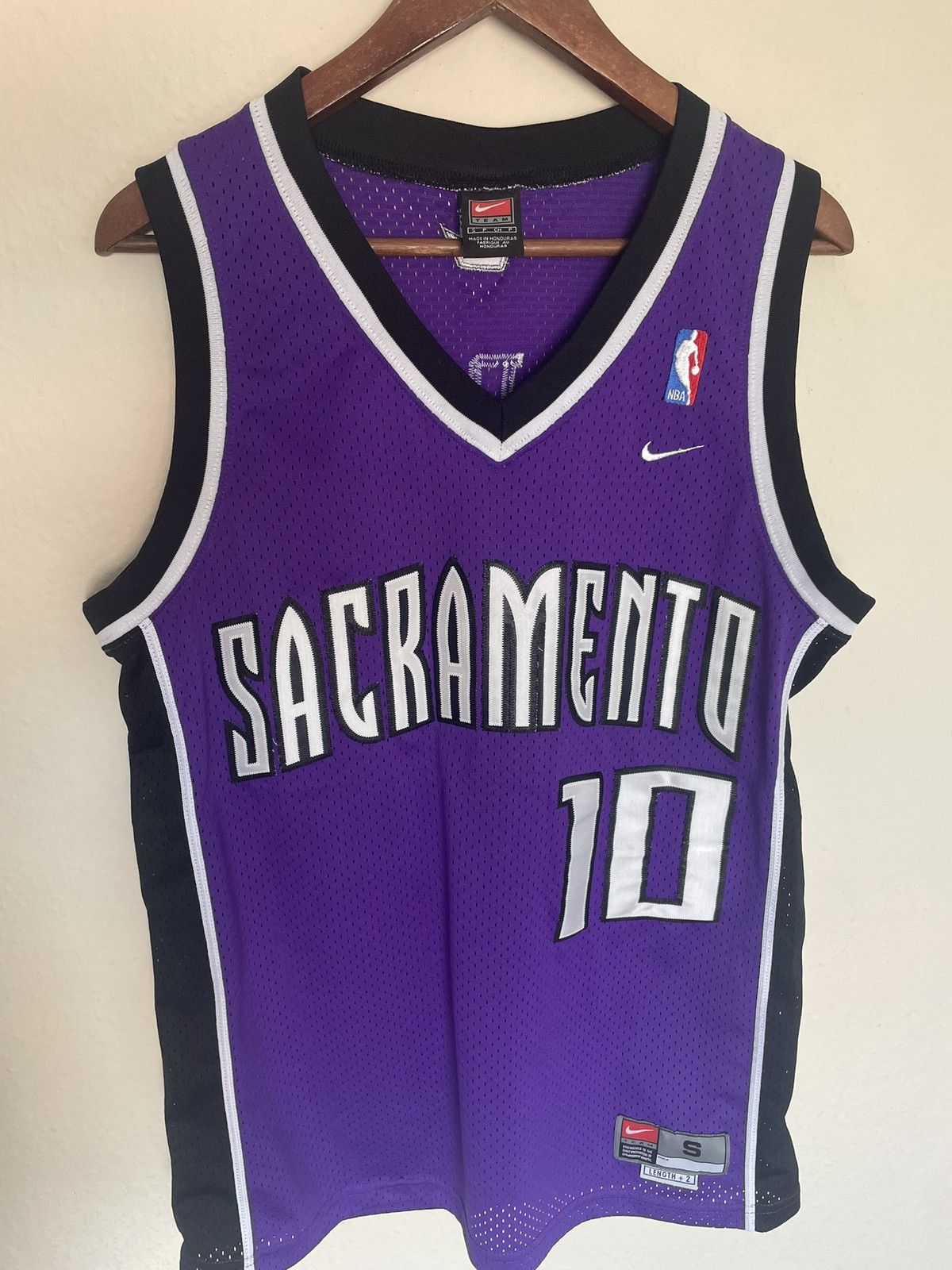 Nike Nike NBA Mike BIBBY Sacramento Kings Jersey S Small VINTAGE Size US S / EU 44-46 / 1 - 1 Thumbnail
