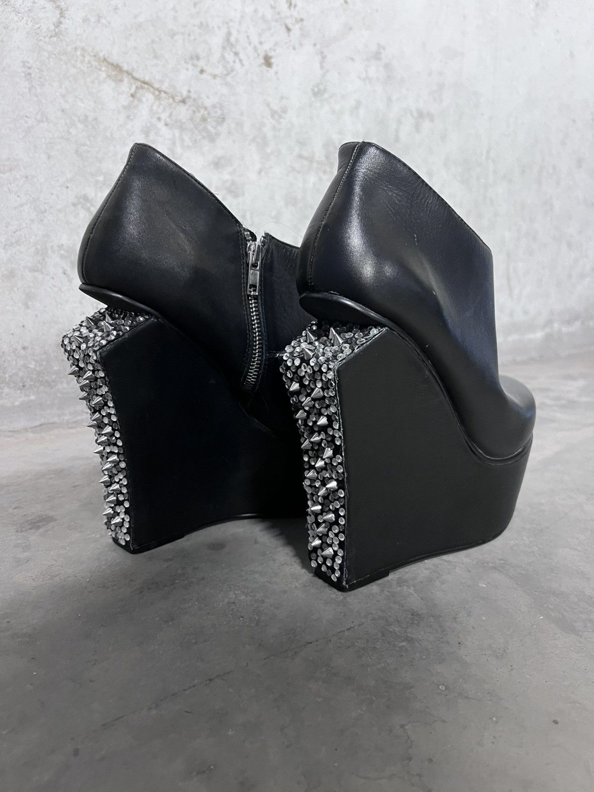 Steve Madden Spiked Steve Madden Avant Garde Wedge Jeffrey Campbell Boots Size US 9 / IT 39 - 3 Thumbnail