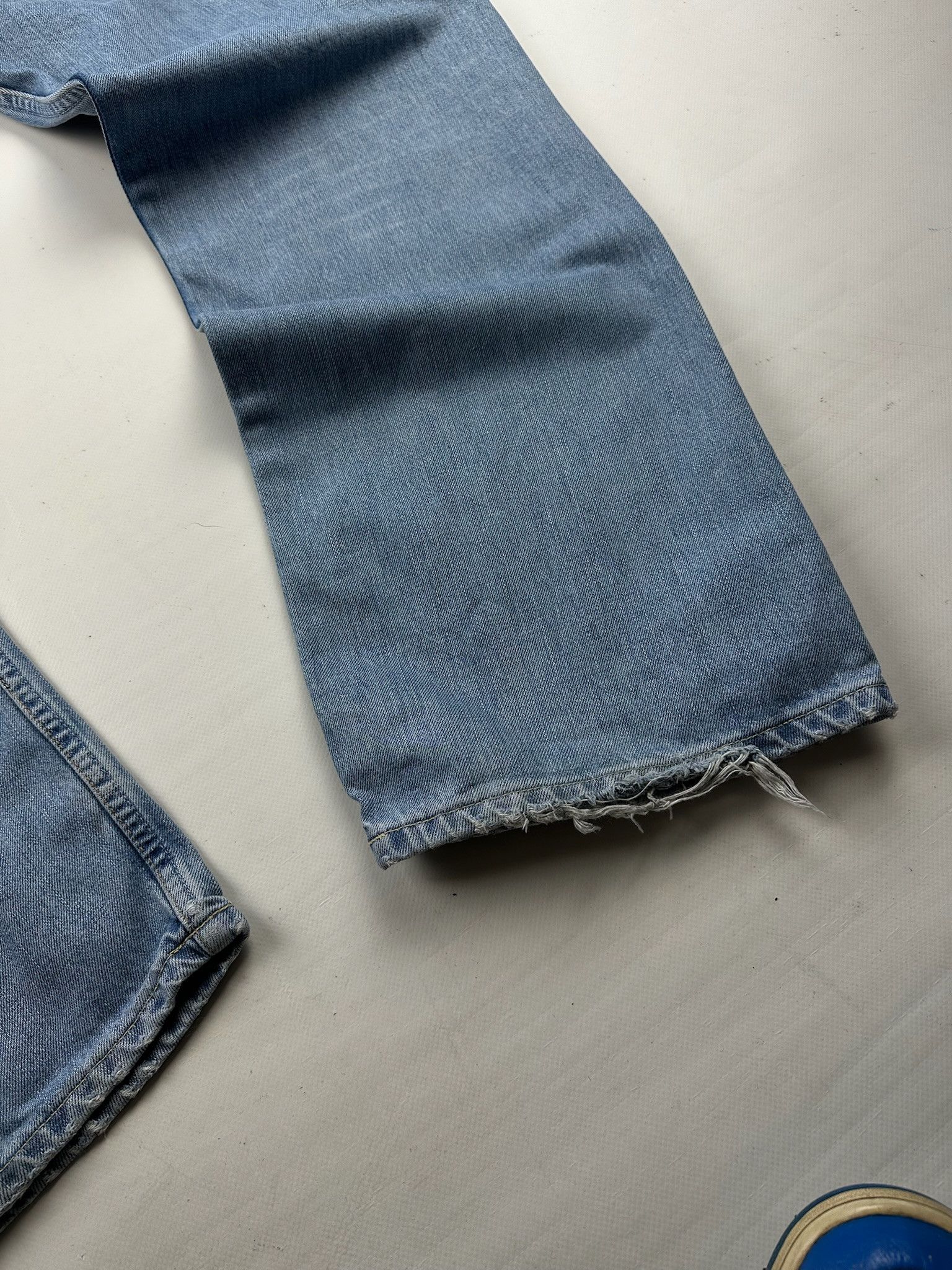Levi's Vintage Levi’s Blue Faded Washed Buckle Back Straight Jeans Size US 34 / EU 50 - 11 Thumbnail