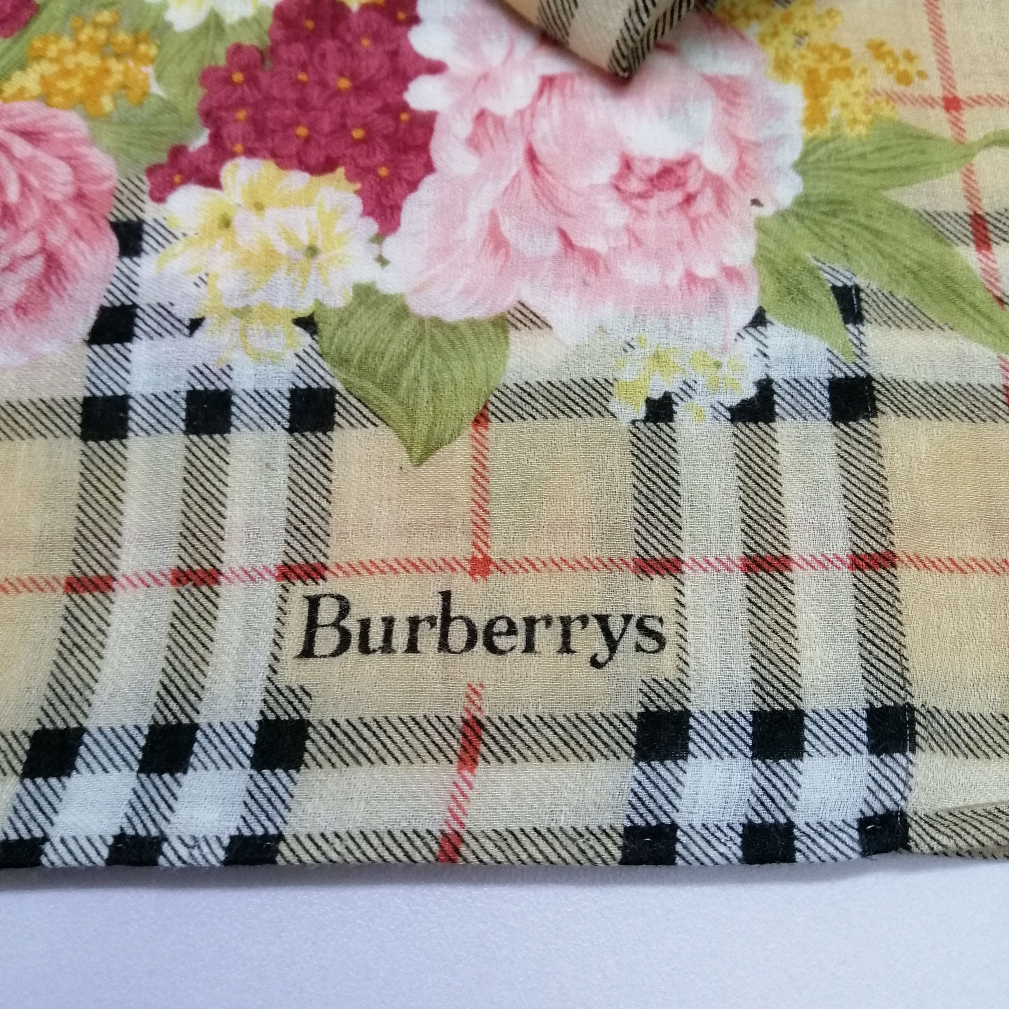 Burberry Burberry Handkerchief/Neckerchief/Bandana-KD2292 Size ONE SIZE - 6 Thumbnail