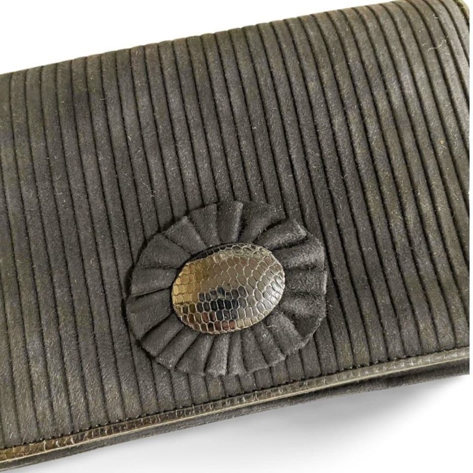 Bottega Veneta Vintage Bottega Venetia black suede clutch bag with bow Size ONE SIZE - 4 Thumbnail