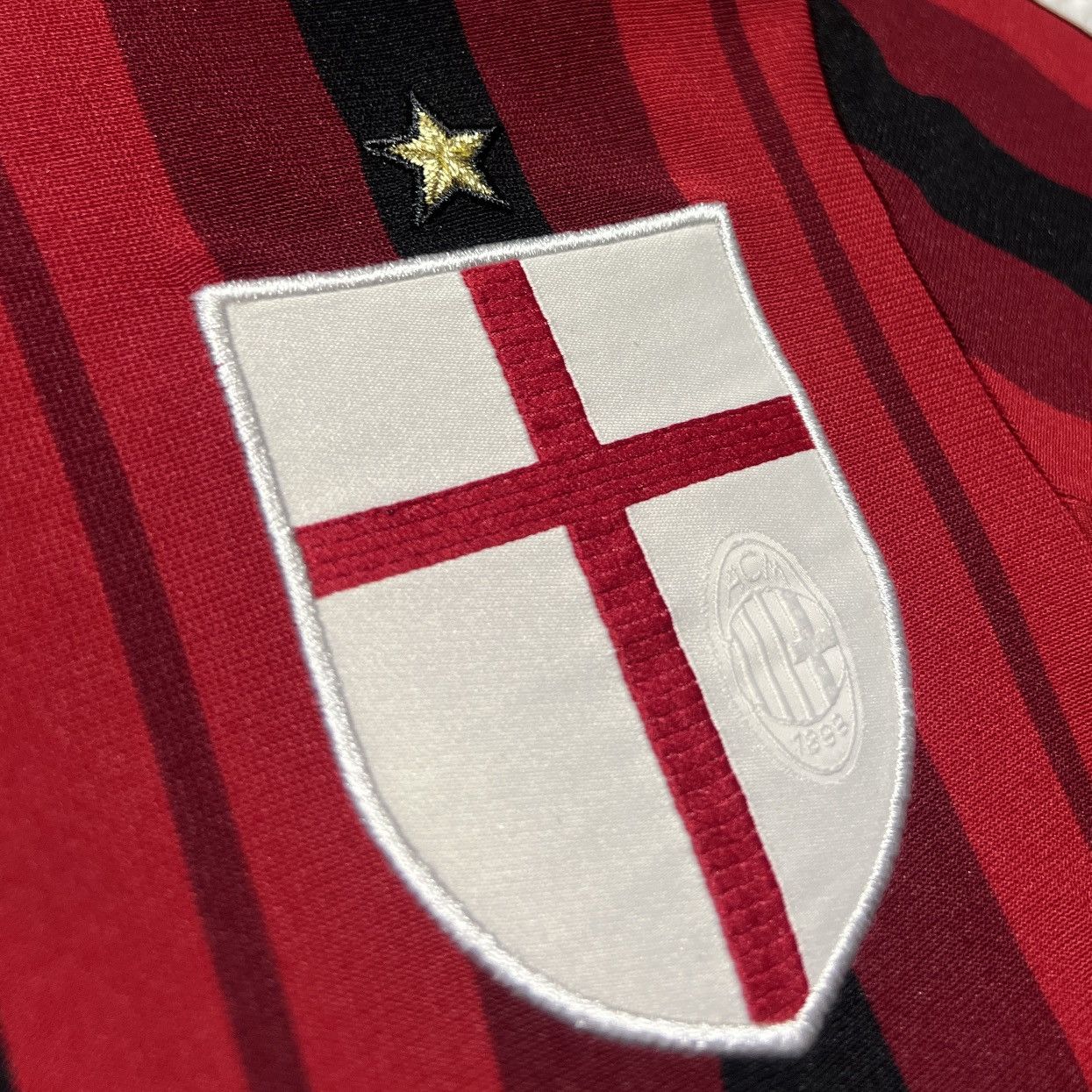 Adidas 2014 ac milan home jersey Size US S / EU 44-46 / 1 - 4 Thumbnail