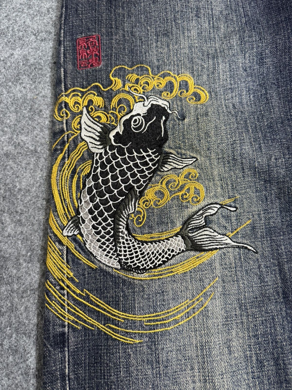 Karakuri Tamashii A7 KARAKURI TAMASHII MULTIPOCKET KOI FISH DESIGN Size US 34 / EU 50 - 16 Thumbnail
