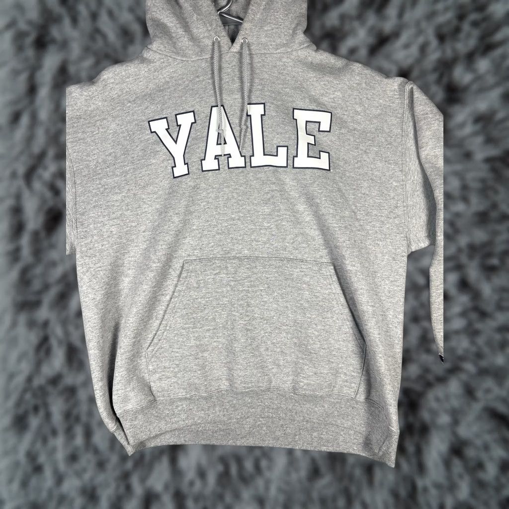 Champion VINTAGE Champion Yale Hoodie Sweatshirt Large Gray SpellOut Pullover Preppy VTG Mens L Gray Size US L / EU 52-54 / 3 - 1 Thumbnail