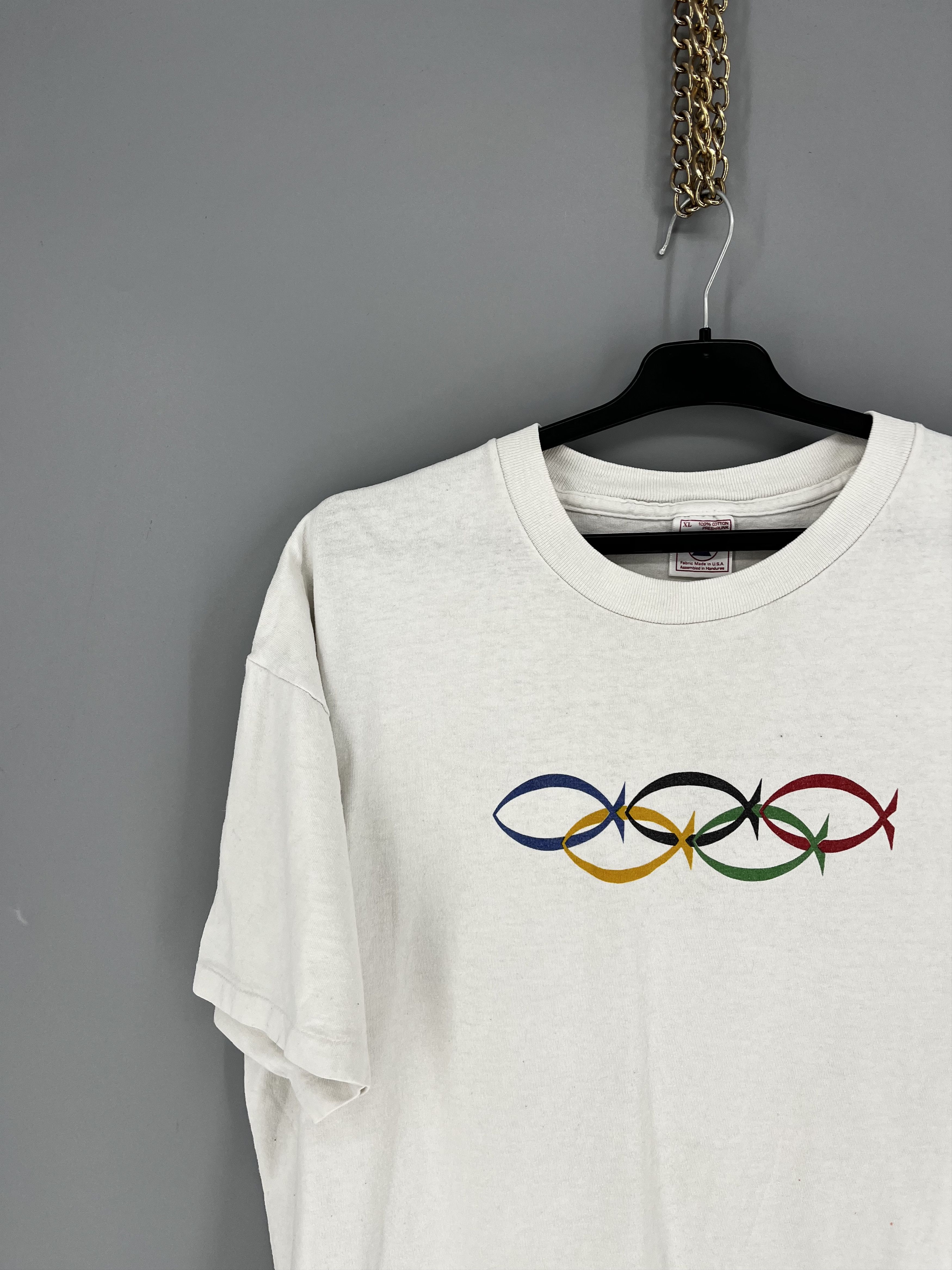 Vintage Vintage 1990s Olympics John 3:16 Jesus Tee Thrashed T-Shirt Size US L / EU 52-54 / 3 - 5 Thumbnail