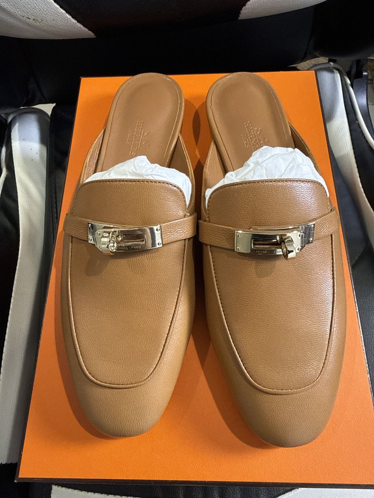 Hermes Hermes Oz Mule Size US 7 / IT 37 - 2 Thumbnail