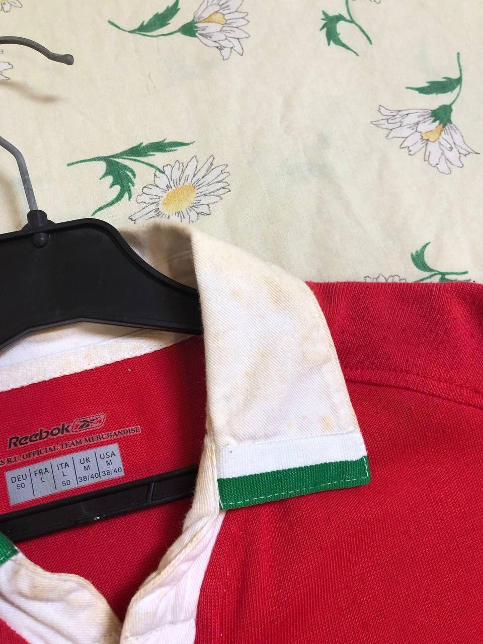 Reebok Wales Rugby Union Vintage Reebok home jersey shirt Size US M / EU 48-50 / 2 - 8 Thumbnail