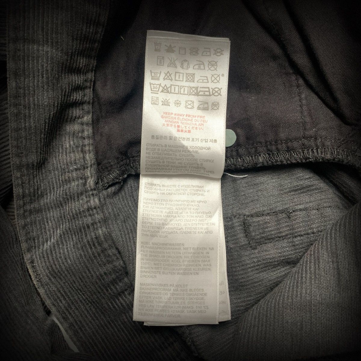 Quiksilver Quiksilver Corduroy Pants black Size US 30 / EU 46 - 6 Thumbnail