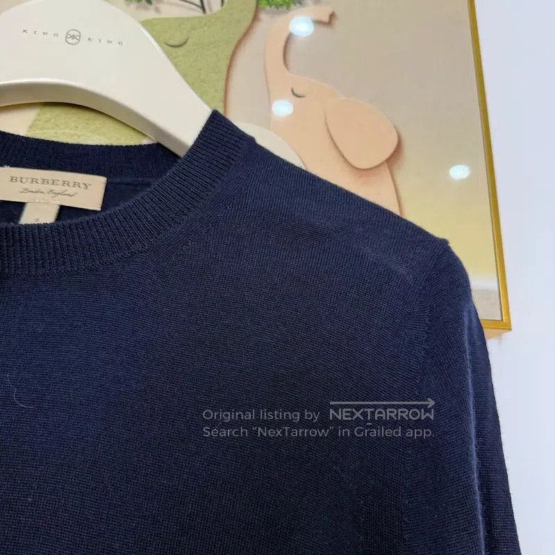 Burberry Burberry Women's Navy Blue Wool Long Sleeve Sweater. Size S / US 4 / IT 40 - 6 Thumbnail
