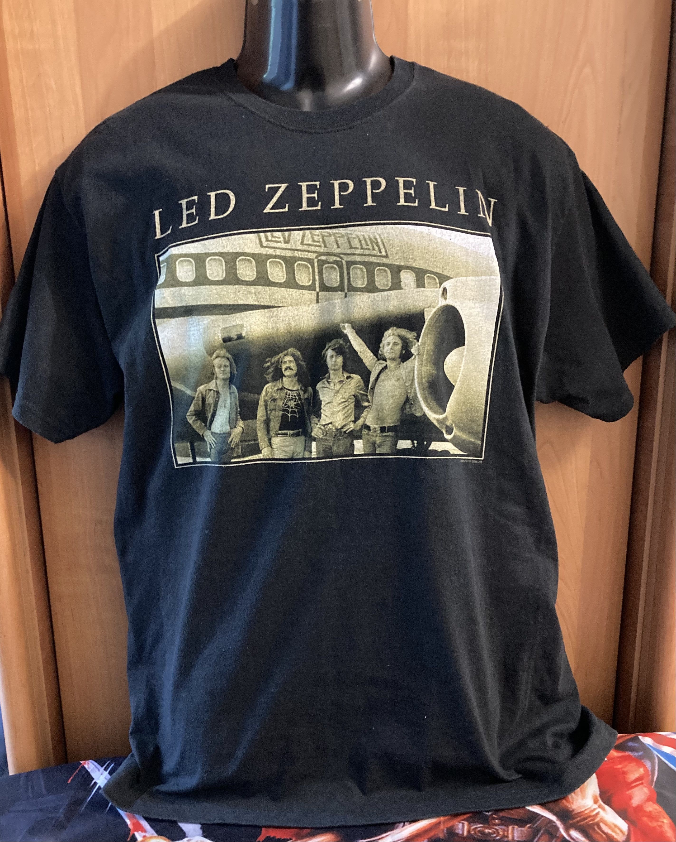 Band Tees × Led Zeppelin × Vintage Vintage Led Zeppelin Next to Airplane 2005 Tee Size US M / EU 48-50 / 2 - 6 Thumbnail