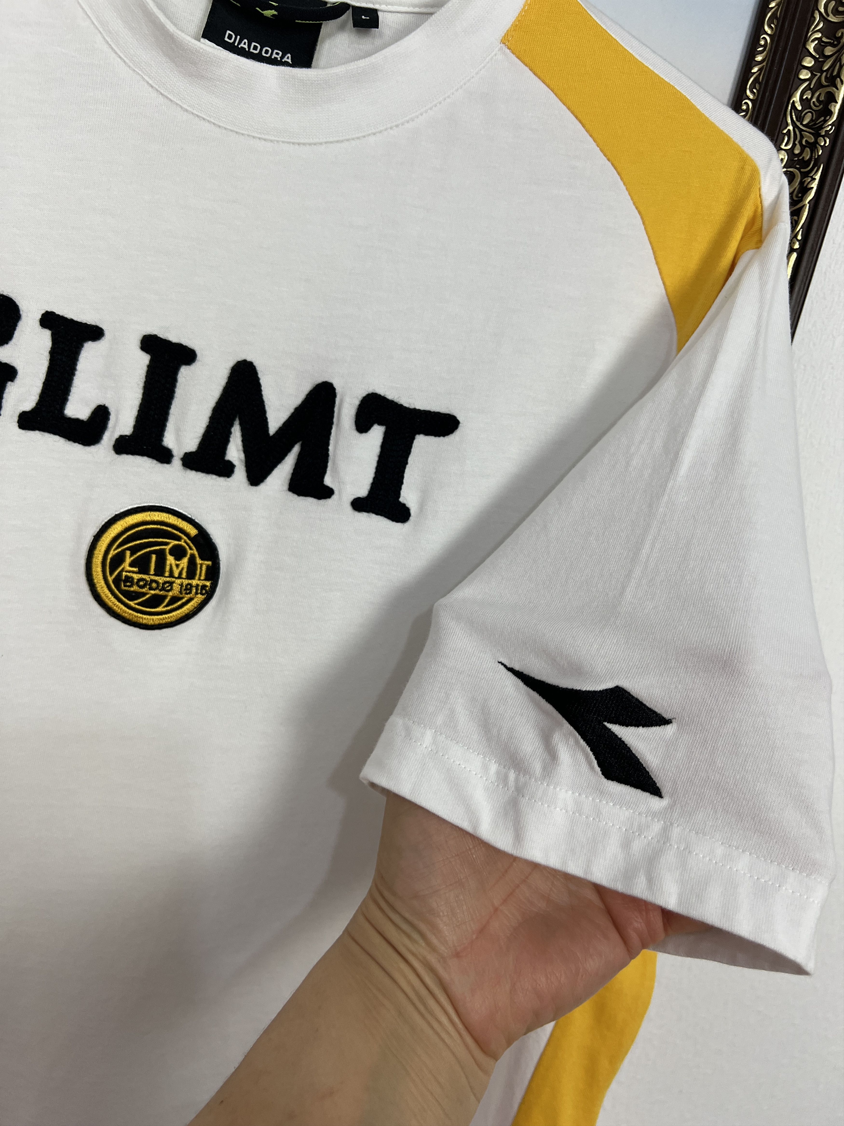 Diadora Vintage Bodo Glimt Football Train Shirt Soccer Jersey Trikot Size US L / EU 52-54 / 3 - 4 Thumbnail