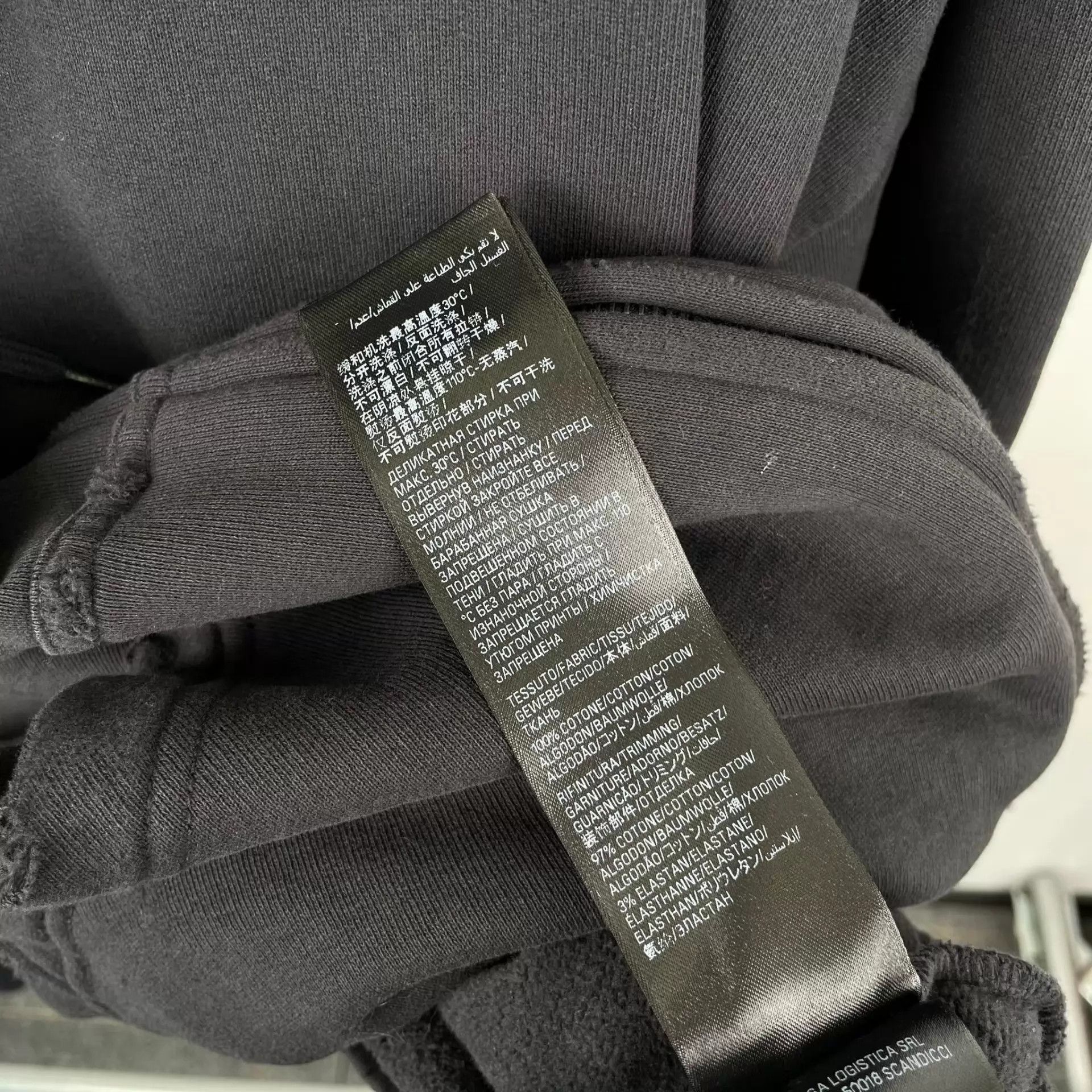 Balenciaga Balenciaga Distressed Ripped Black Jacket Size 3 Size US L / EU 52-54 / 3 - 6 Thumbnail