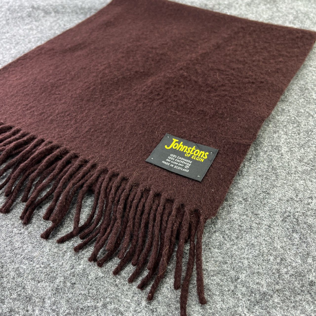 Johnstons Of Elgin Johnstons Of Elgin Scarf / Muffler / Neckwear T707 Size ONE SIZE - 7 Thumbnail