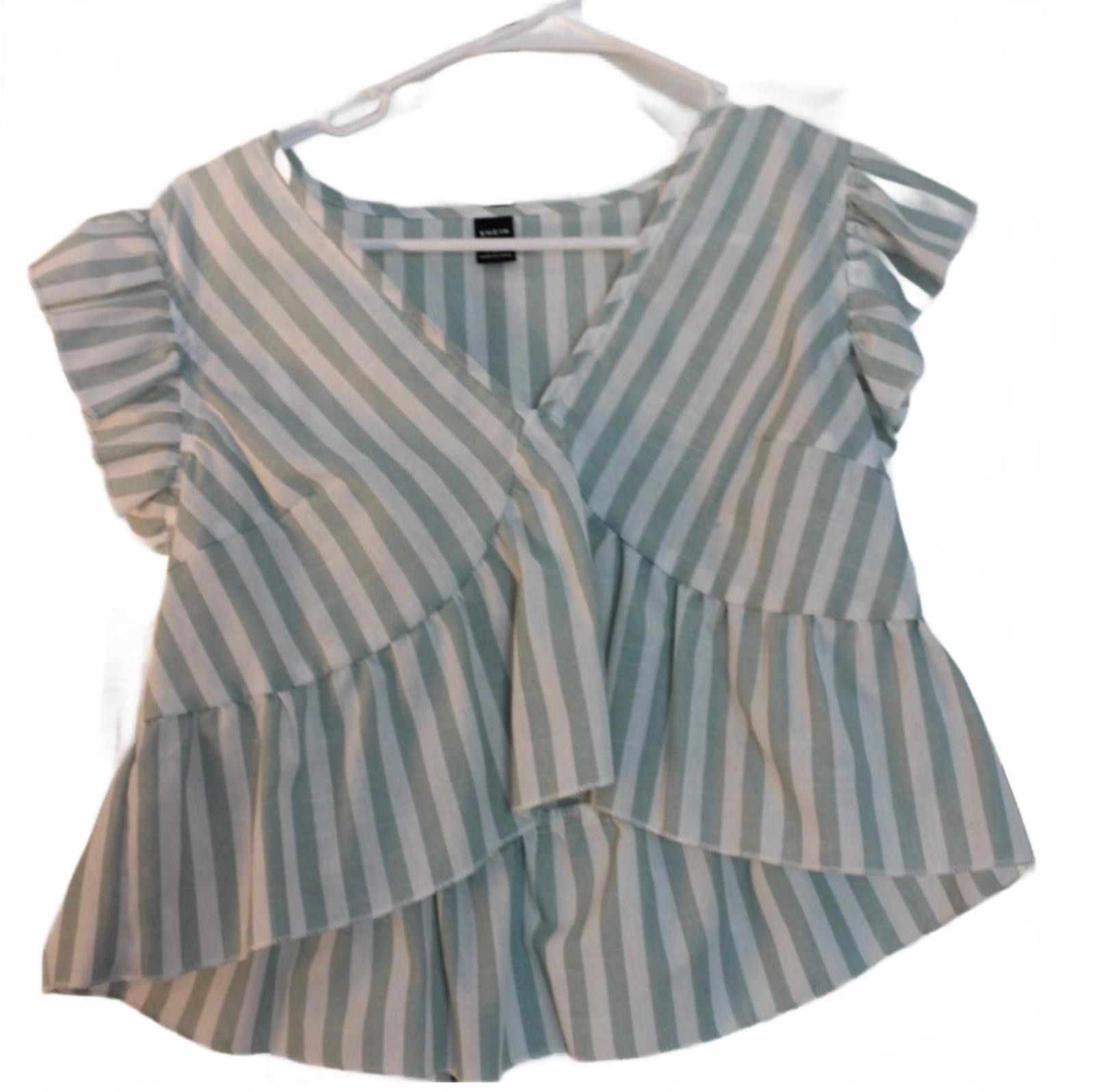 Shein SHEIN Women's Mint Striped Ruffle Cropped Blouse Sz Small Size S / US 4 / IT 40 - 1 Thumbnail