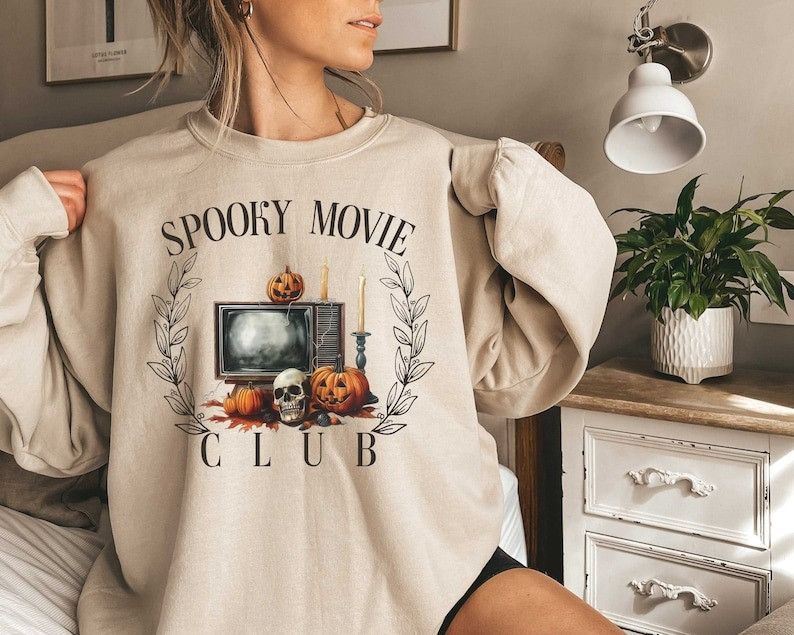 Designer Spooky Movie Club Sweatshirt Size M / US 6-8 / IT 42-44 - 1 Thumbnail