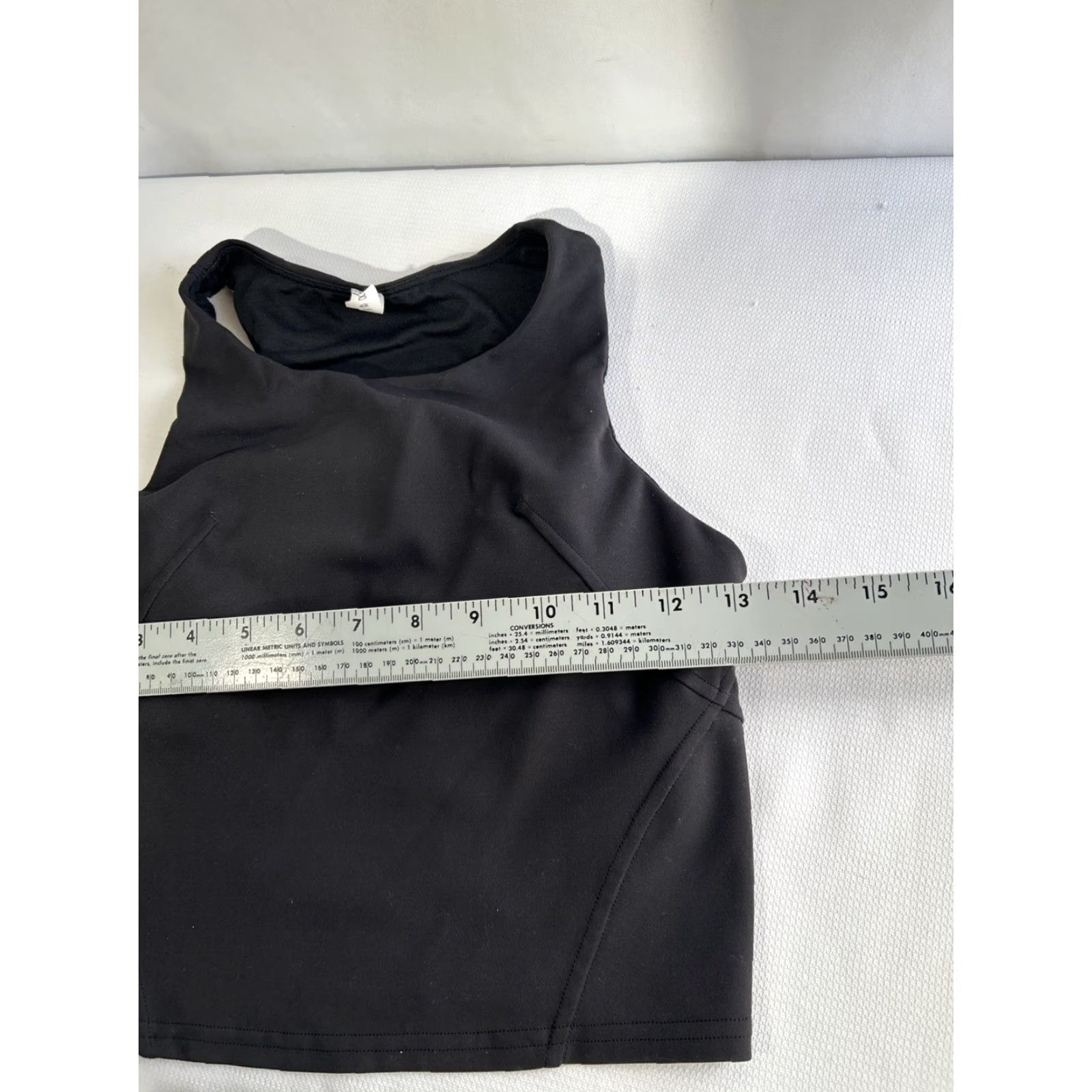 Lululemon Lululemon Align High Neck Tank Top Womens Size 4 Black Built-In Bra Gym Workout Activewear Vest?CTION Size S / US 4 / IT 40 - 5 Thumbnail