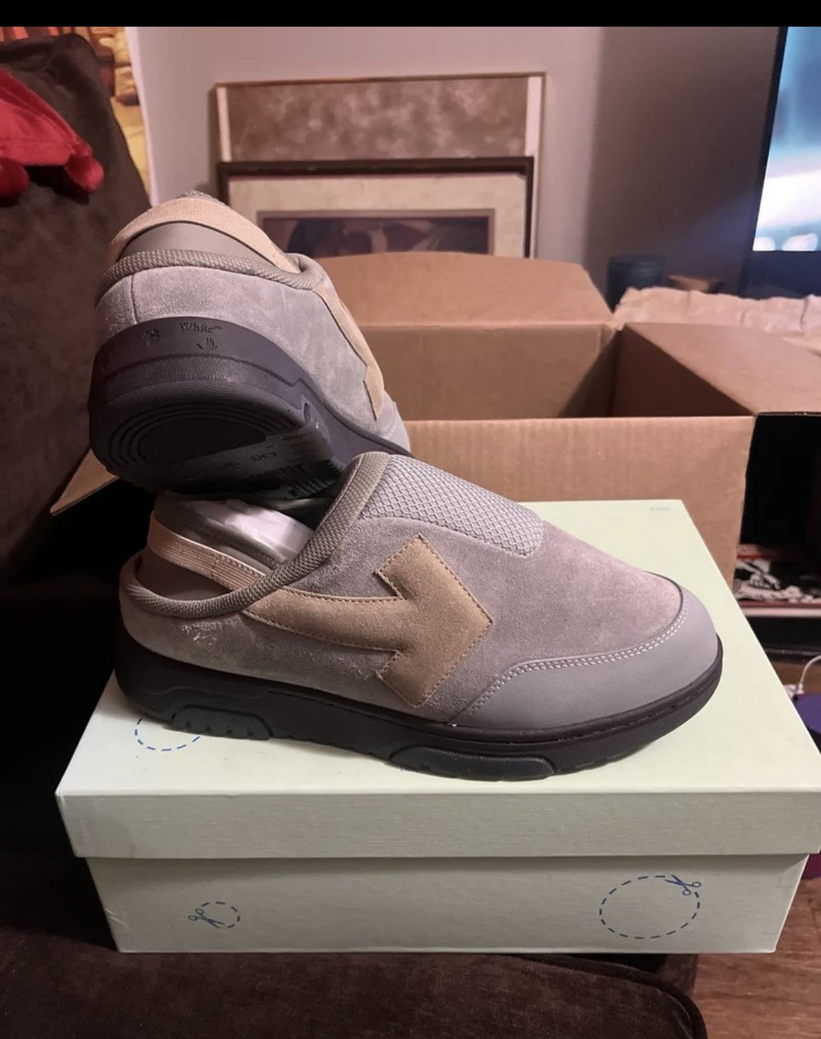 Off-White Off-white out of office Mule Size US 10 / EU 43 - 1 Thumbnail