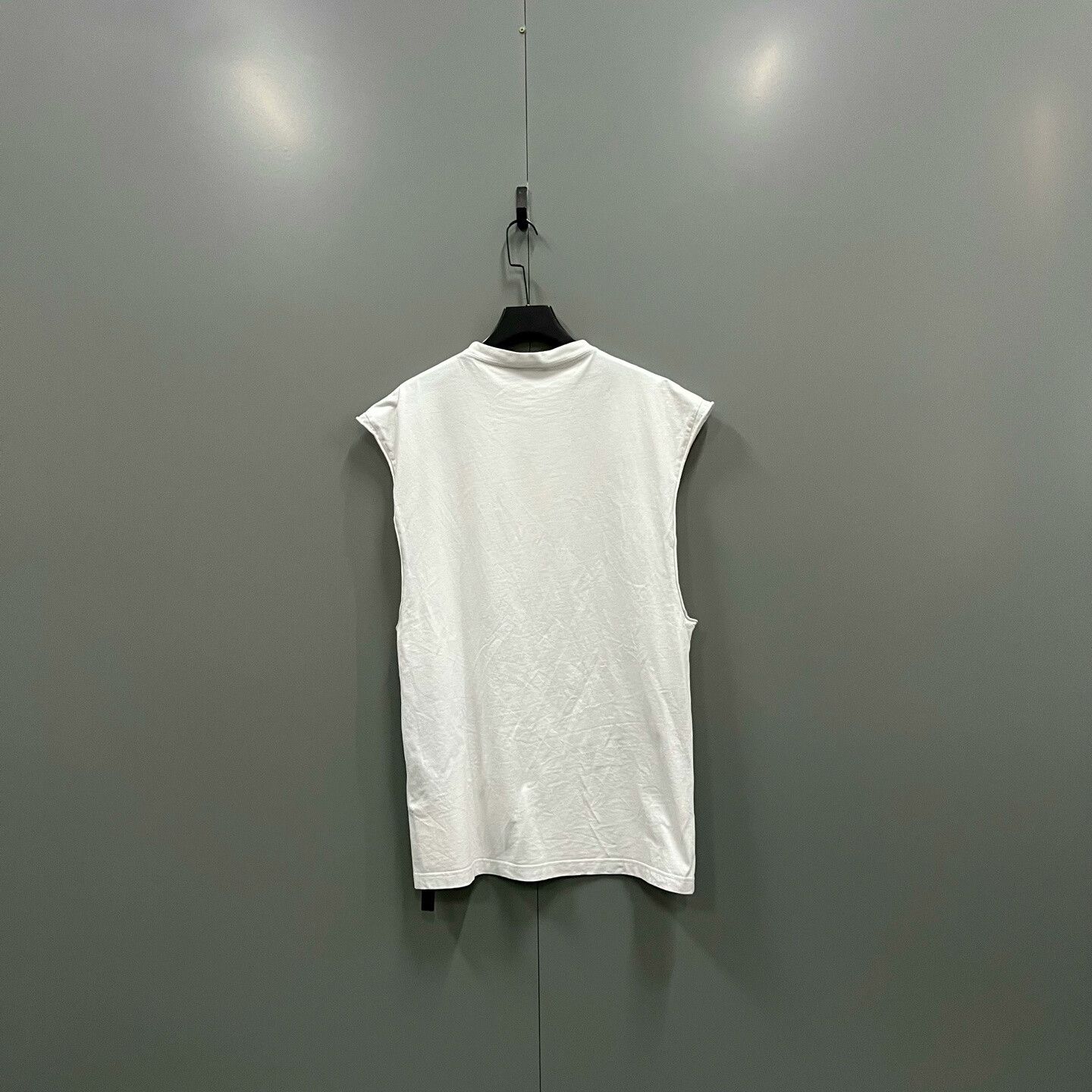 Balenciaga Balenciaga Double Hook Embroidered Sleeveless T-Shirt Size US S / EU 44-46 / 1 - 3 Thumbnail