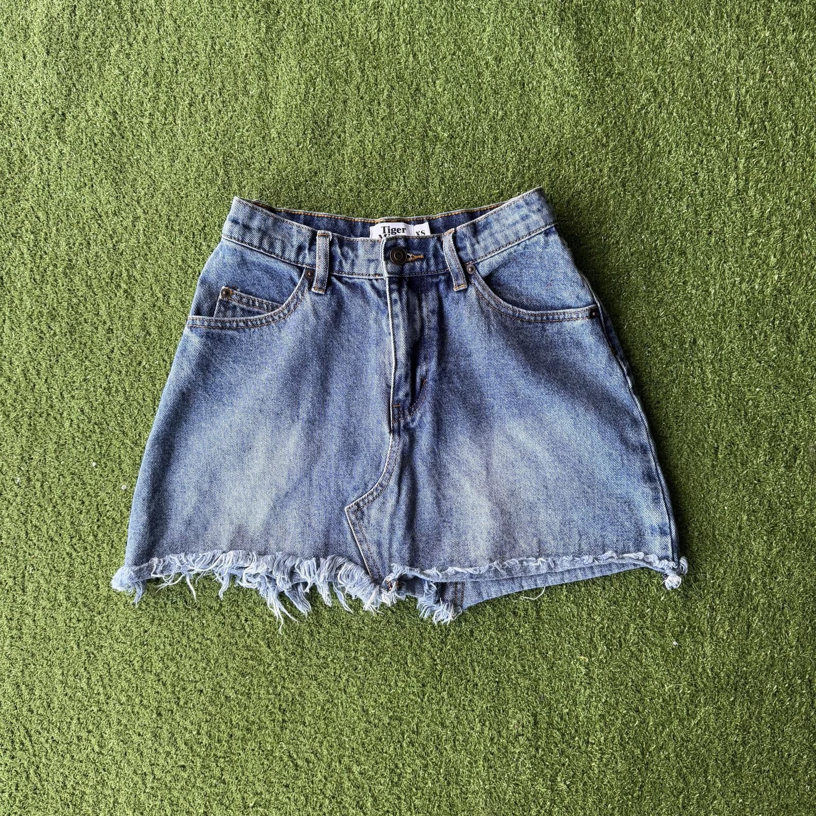 Designer Tiger Mist High-Waisted Denim Mini Skirt – Y2K Baddie Vibes Size ONE SIZE - 1 Thumbnail